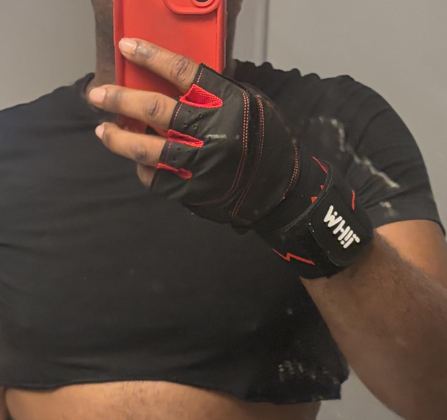 MhIL Workout Gloves for Men – Comfortable Gym Gloves for Men with Enhanced Grip for Safety and Hand Protection – Weight Lifting Protection with Wrist Wraps Support for Performance Boost and Style customer photo 1