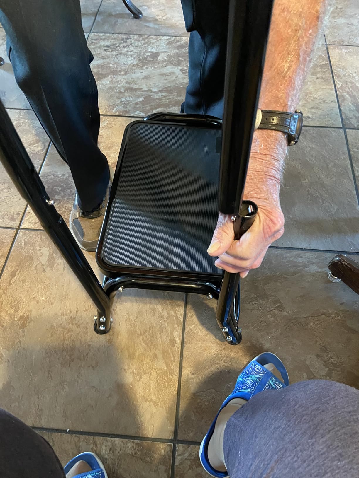 Step Stool with Handle for Adults,Seniors Heavy Duty Holds 350 lbs.Stepping Stool for Elderly Adults, Attractive Black for Kitchen customer photo 1