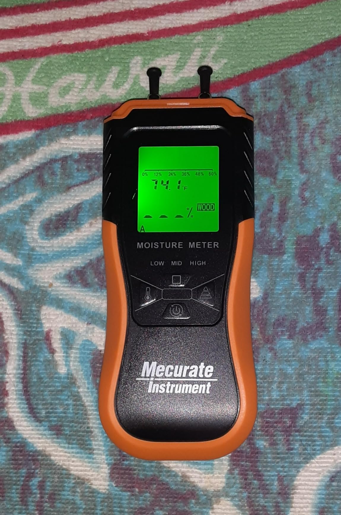 Mecurate Digital Pin Type Wood Moisture Meter with 3 Colored Indicators, Moisture Detector 2 Mode 8 Calibration Large Backlit for Wood, Wall, Firewall (Orange) customer photo 2