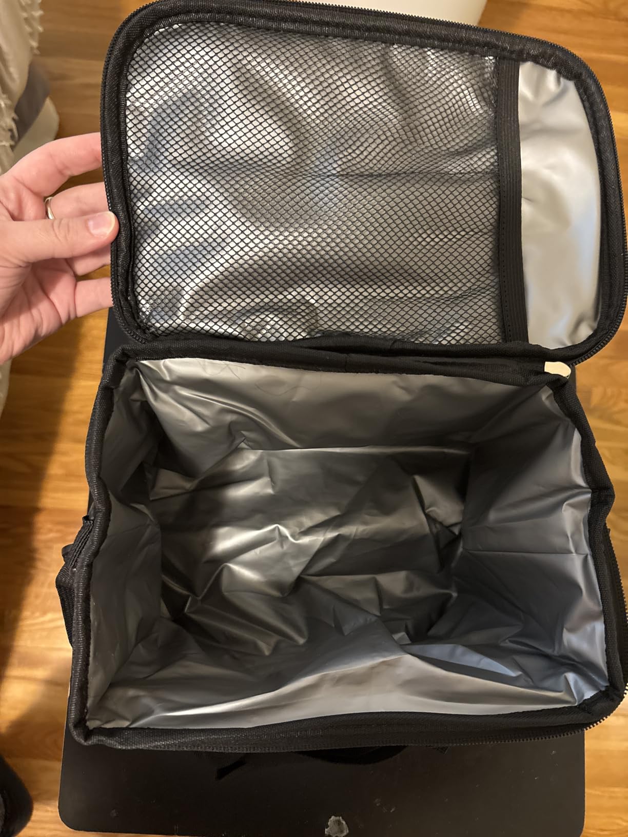 Femuar Reusable Lunch Box for Men/Women - Insulated Lunch Bag Leakproof Lunchbox for Work Office Picnic Beach - Freezable Lunch Cooler Bag with Adjustable Shoulder Strap - Black customer photo 2