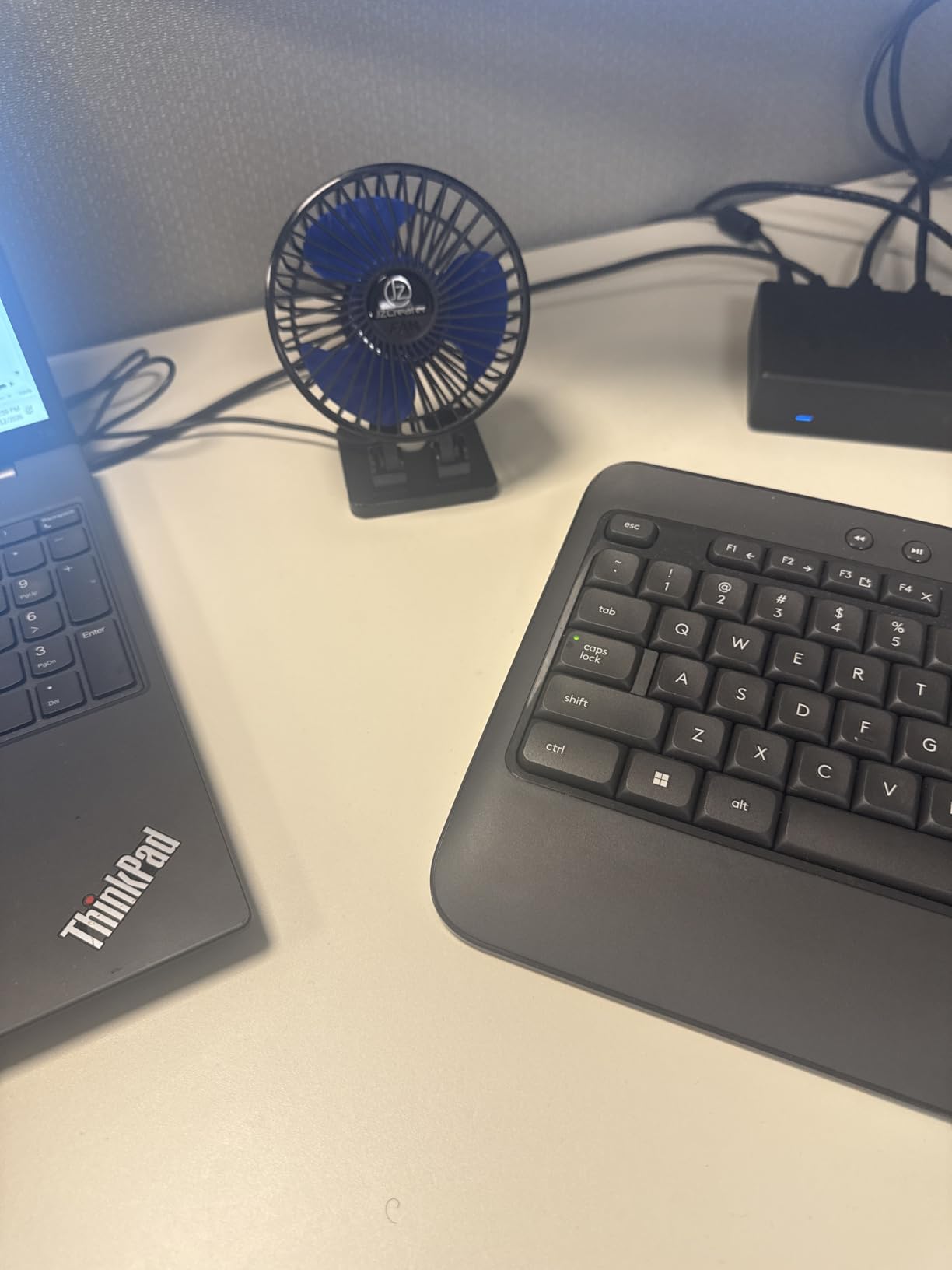 JZCreater USB Desk Fan, Mini Portable Fans, 3 Speeds Desktop Table Cooling Fan, Plug in Power, Rotation Strong Wind, Quiet Personal Small for Home Office Travel Bedroom, Black Blue customer photo 2