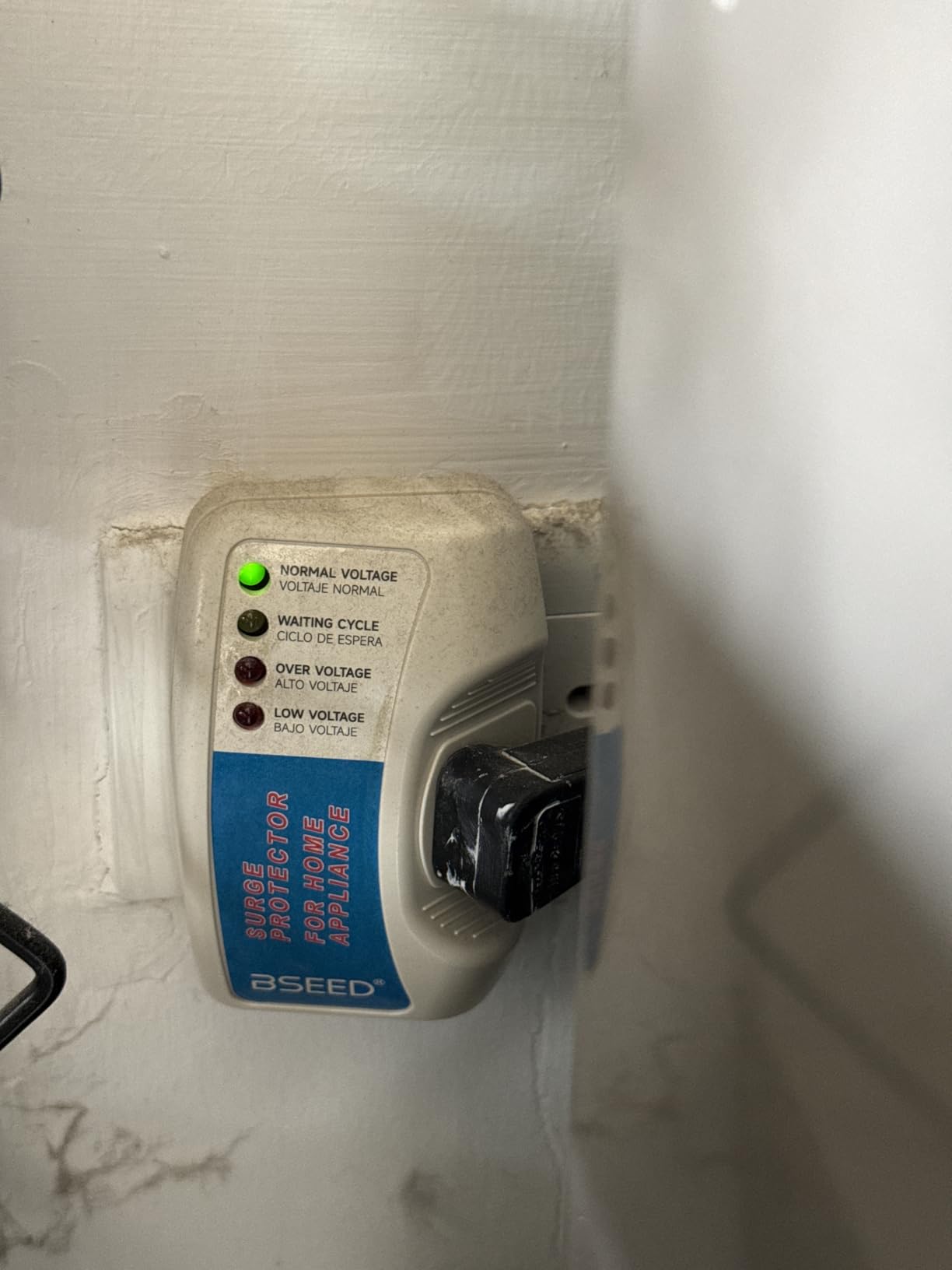 BSEED Surge Protector Home Appliance,Single Outlet Power Voltage Protector,Voltage Brownout Outlet Surge Refrigerator 1440 Watts,Voltage Brownout Plug Outlet, 1875W, 125V, 15A(1 Pack) customer photo 1
