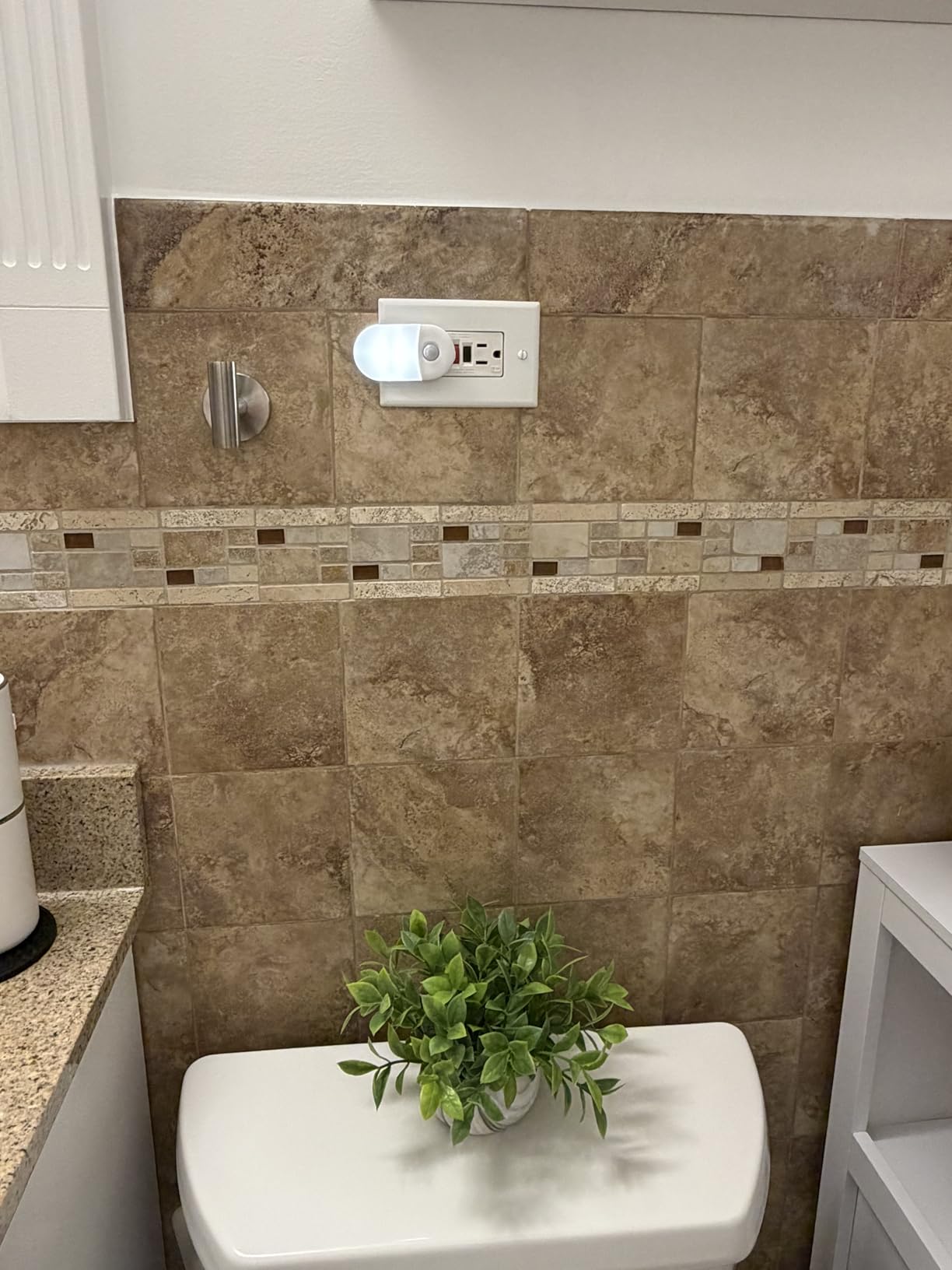 L LOHAS LED Motion Sensor Night Light, Motion Sensor Light Indoor, 30/60LM customer photo 2