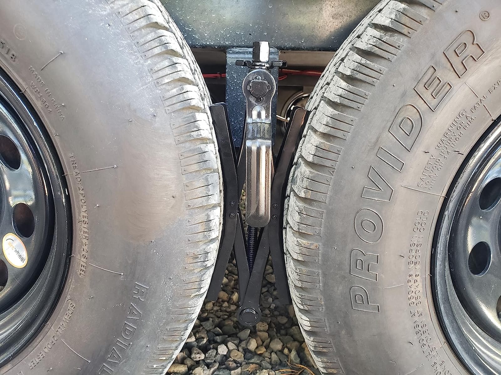 Camper Wheel Chock Stabilizer 2 Sets, Double Speed Heavy Duty Truck RV Tire Scissor Locking X Chock, Camper Accessories for Travel Trailers Tire Chalks, Anti Rust Coating, Fit for 3.5” to 12” customer photo 1
