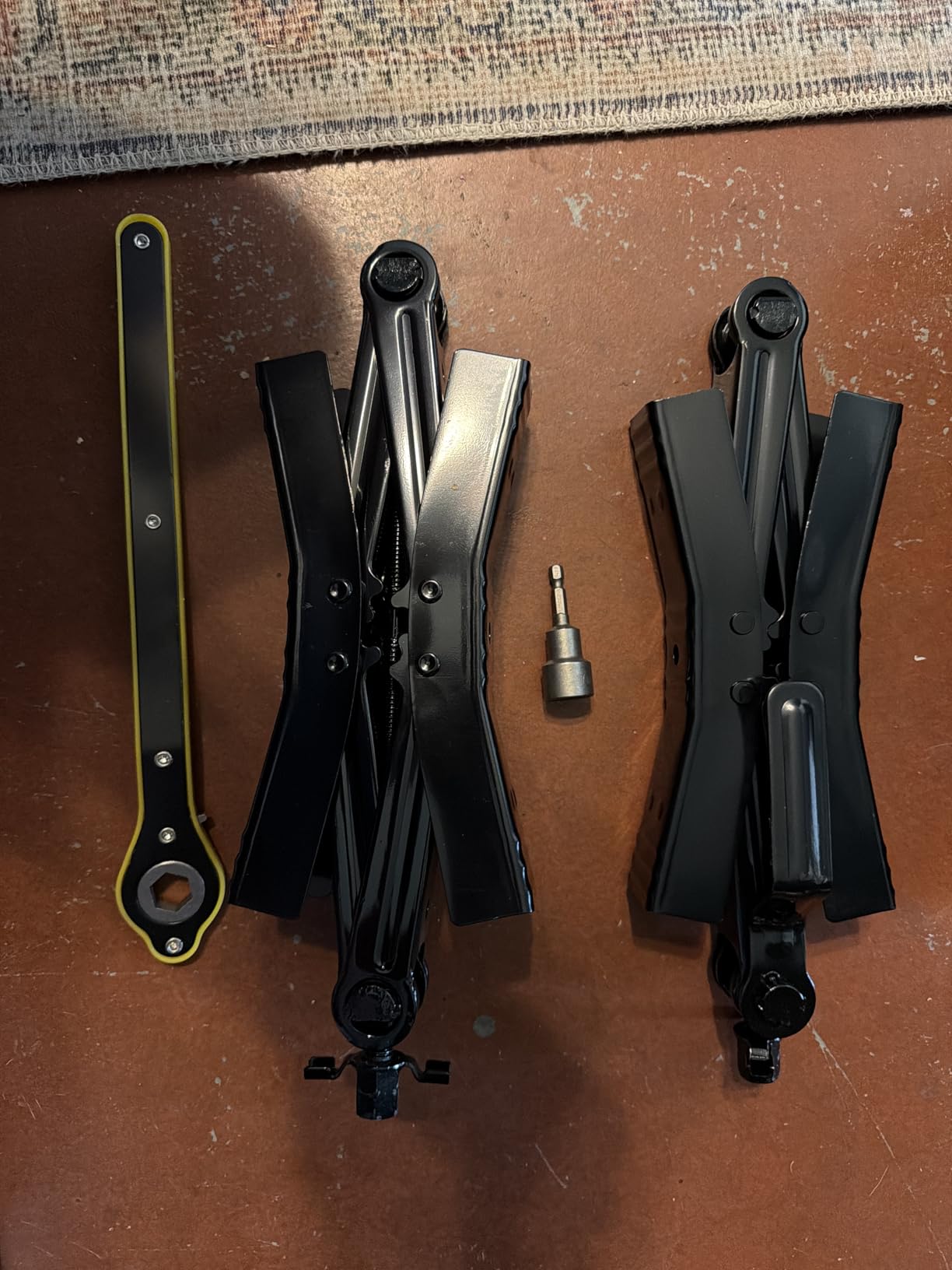 Camper Wheel Chock Stabilizer 2 Sets, Double Speed Heavy Duty Truck RV Tire Scissor Locking X Chock, Camper Accessories for Travel Trailers Tire Chalks, Anti Rust Coating, Fit for 3.5” to 12” customer photo 2