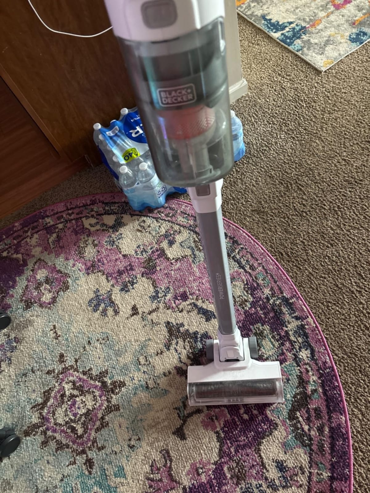 BLACK+DECKER POWERSERIES+ 20V MAX Cordless Stick Vacuum Cleaner with LED Floor Lights, Bagless, Lightweight, Cordless Vacuum Cleaners for Home, Up to 44 Minutes, Powerful Suction, Gray (BHFEA520J) customer photo 1