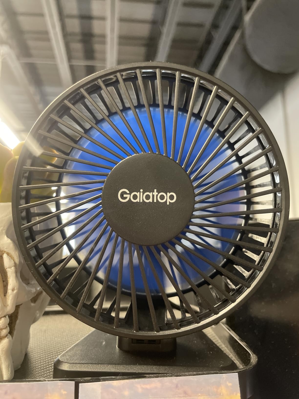 Gaiatop USB Desk Fan, Personal Portable Quiet Small Table Desktop fan customer photo 1