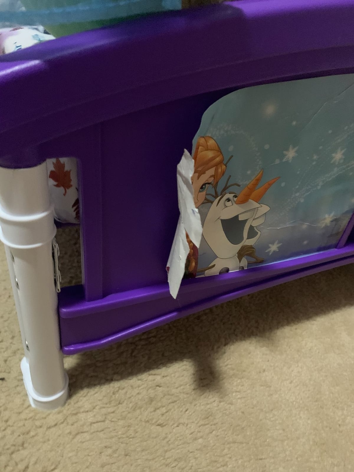 Delta Children Canopy Toddler Bed, Disney Princess customer photo 1
