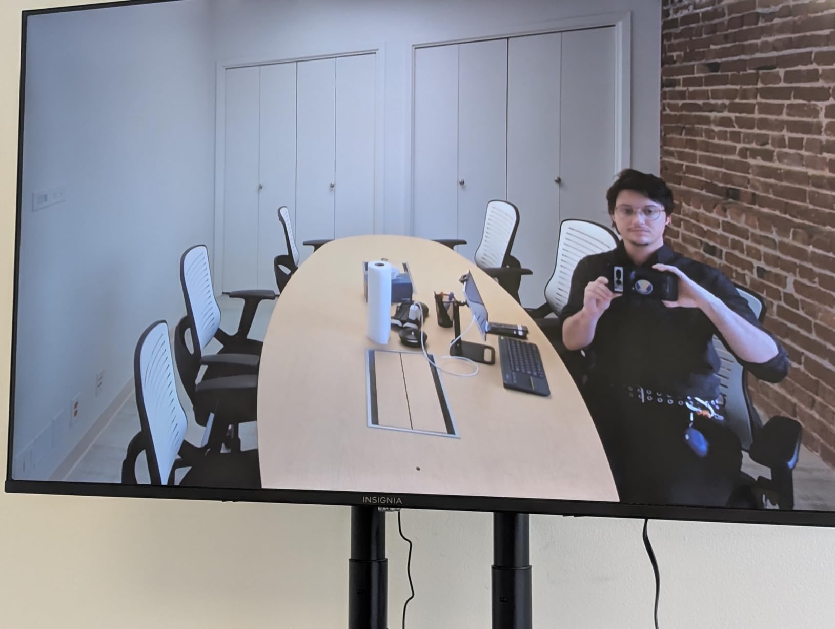 Yealink 4K Video Conference Camera System for PC, Huddle Room, Teams & Zoom customer photo 1