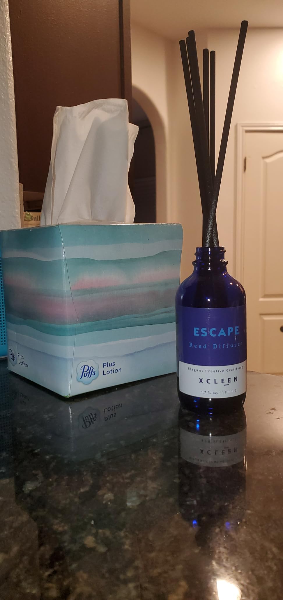 Xcleen Reed Diffusers Set, 3.7 Oz Scent Diffuser, 6 Reed Diffuser Sticks, Home Fragrance Hyacinth, Peony & Citrus, Aromatherapy Oil Diffuser Reeds, More Masculine Scent, Bathroom & Office Decor 110ml customer photo 2