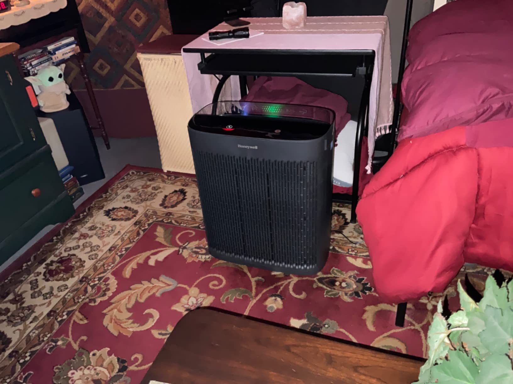 Honeywell HEPA Air Purifier for Home and Large 1700 ft² Rooms, Black | Powerful HEPA Filtration, Air Quality Monitor, Turbo and Auto Mode, Reduces Allergens, Dust, Pollen, Pet Dander, Odors, Smoke customer photo 1
