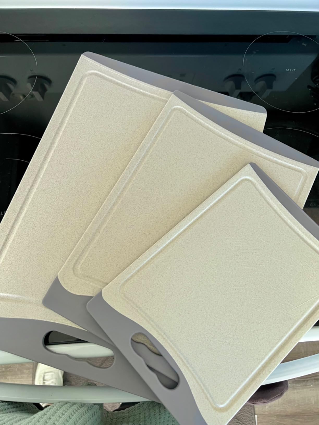 Extra Large Cutting Boards, Plastic Cutting Boards for Kitchen (Set of 3) Cutting Board Set Dishwasher Chopping Board with Juice Grooves Easy-Grip Handles, Dark Grey, Empune customer photo 2