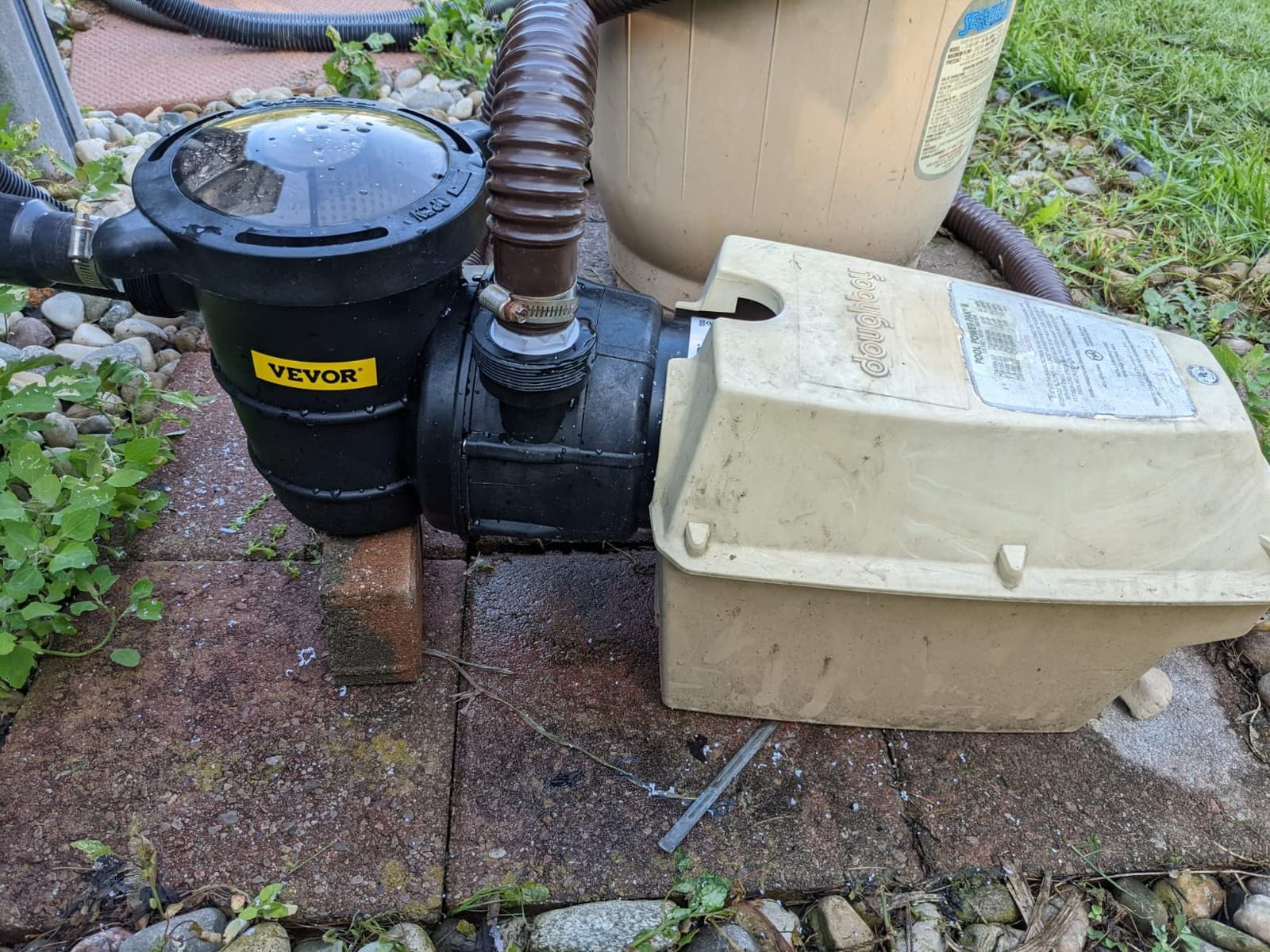 VEVOR Swimming Pool Pump 1.5 HP 5280 GPH Max Flow Single Speed Pump, 115 V | for Above Ground Pool, 43 ft Max Head Lift, Pure Copper Motor, with Strainer Basket & Lid, Certification of ETL for Security customer photo 2