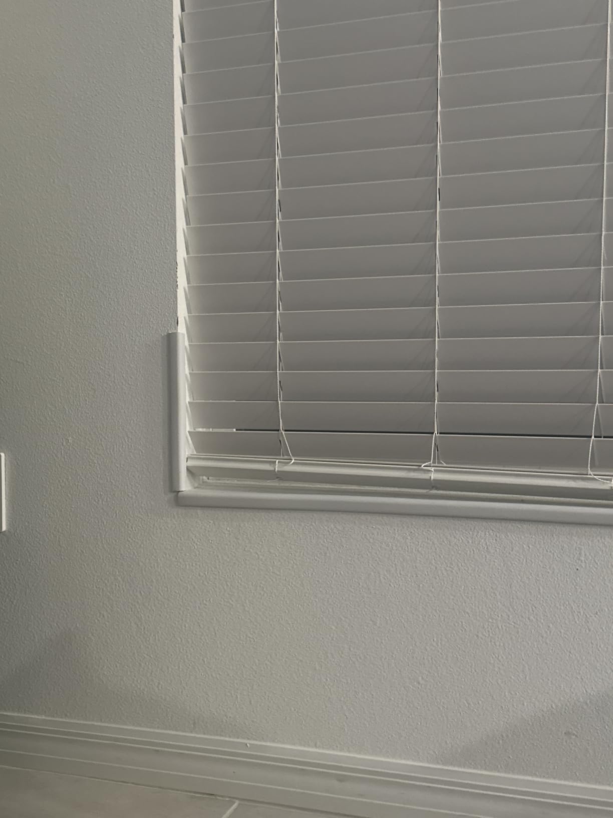 Roving Cove Baby Proof Corner Edge Protector, Small 15ft Edge 4 Corners customer photo 2
