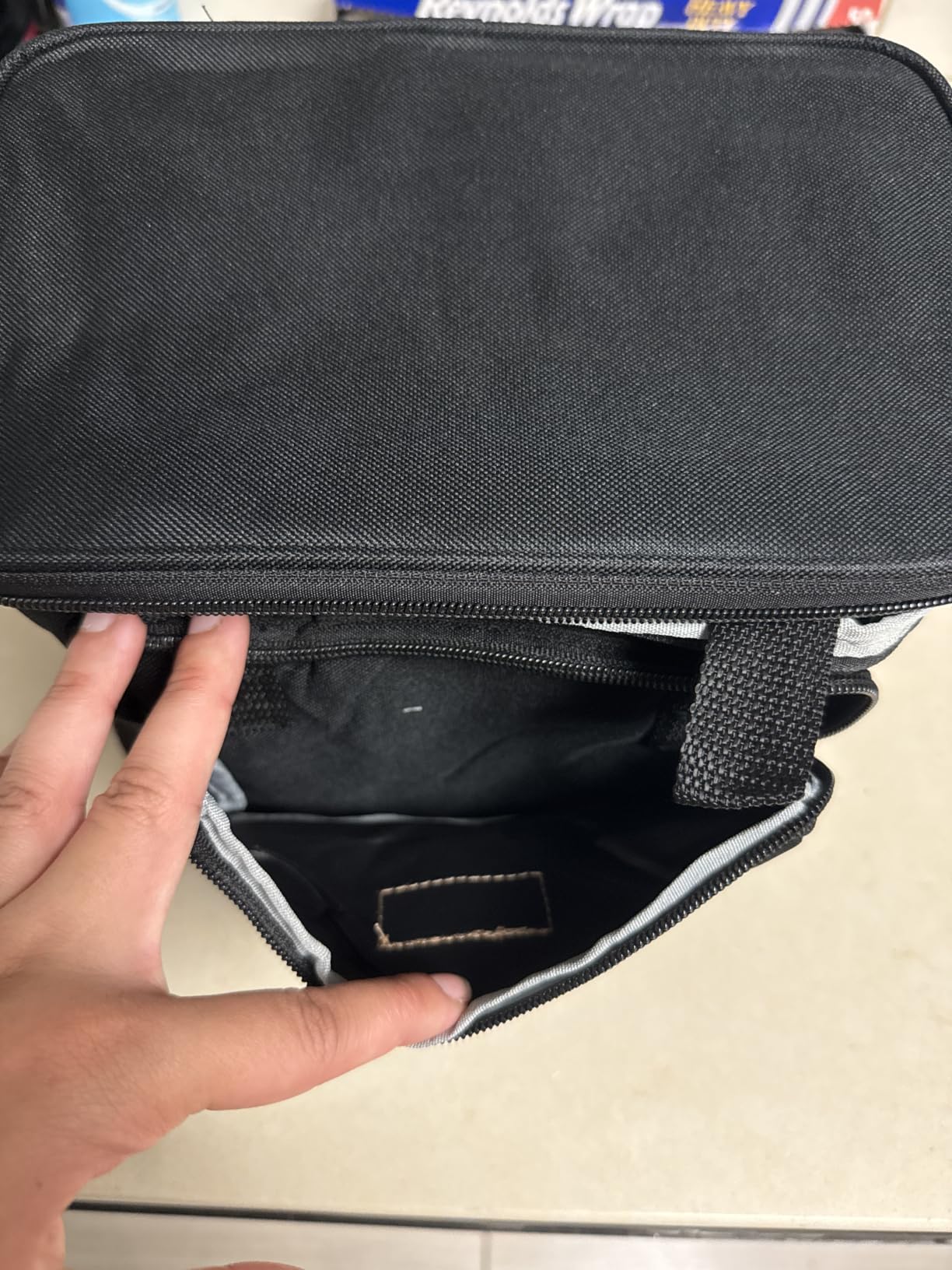 Lifewit Medium Lunch Bag, Insulated Lunch Box, Soft Cooler Cooling Tote for Adult Men Women, Black 12-Can (9L) customer photo 2