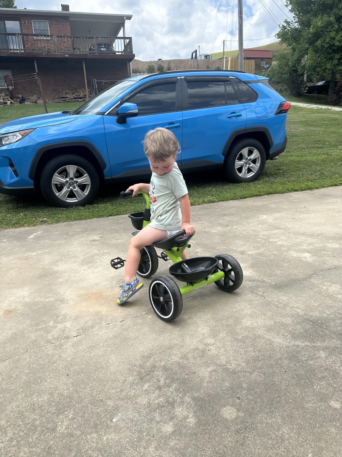 KRIDDO Toddler Tricycle for Toddlers Age 2-5, Tool-Free Trike customer photo 2