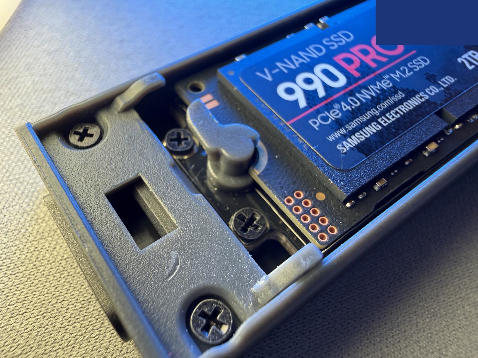 Samsung SSD 990 PRO 1TB, PCIe 4.0 M.2 2280, Up to 7,450 MB/s customer photo 2