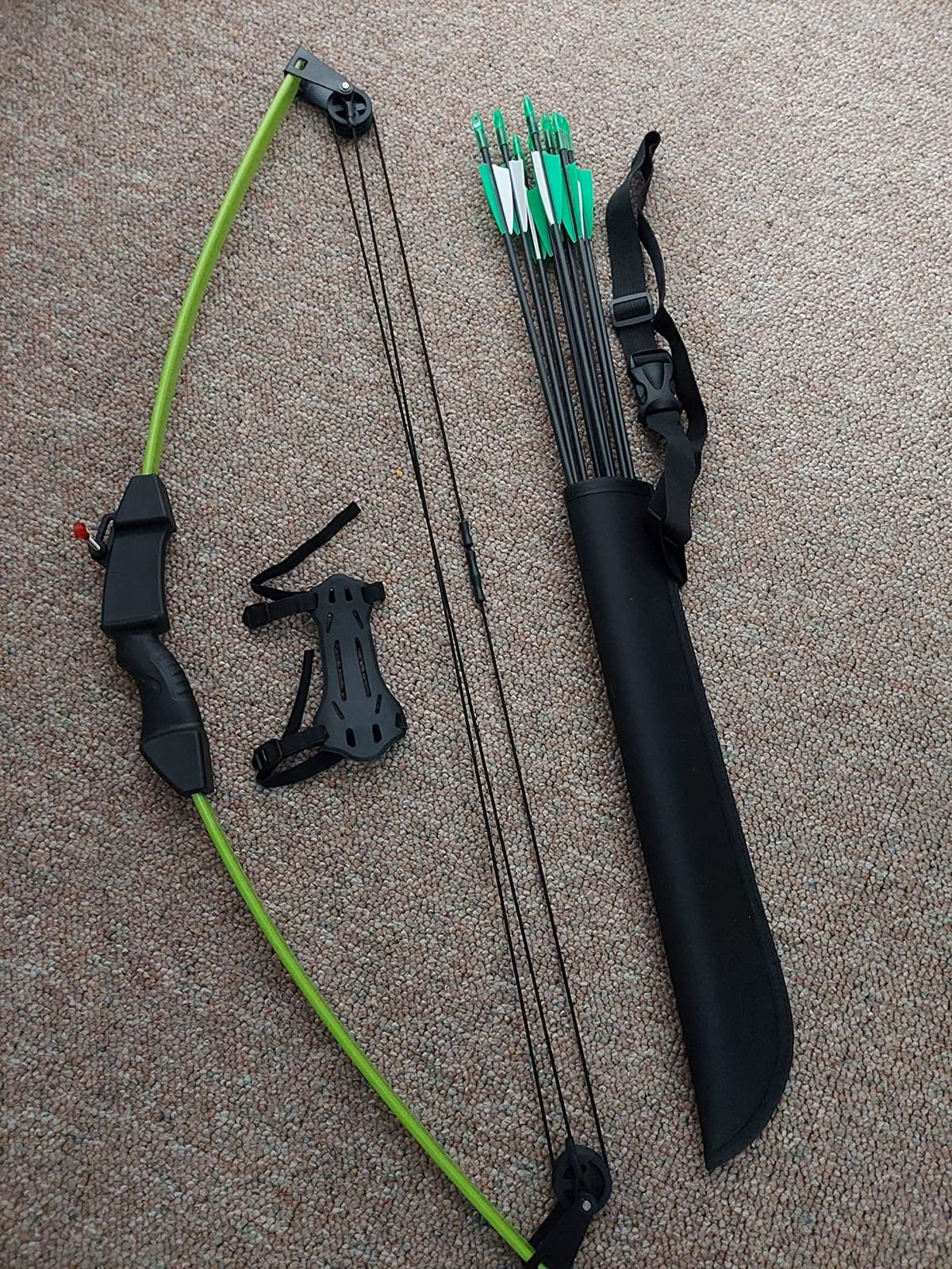 Compound Bow and Arrow Set for Youth & Teens, Beginner Archery Set with 15-18 LB Draw Weight, 8 Arrows, Target Paper & Arm Guard Outdoor Shooting Sports Equipment for Beginners customer photo 1