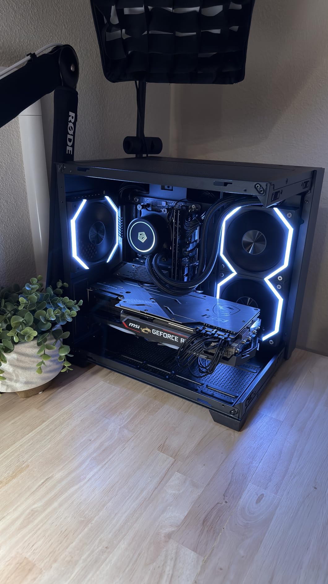 ID-COOLING FROSTFLOW X 240 240mm AIO CPU Cooler, White LED, Intel & AMD customer photo 1