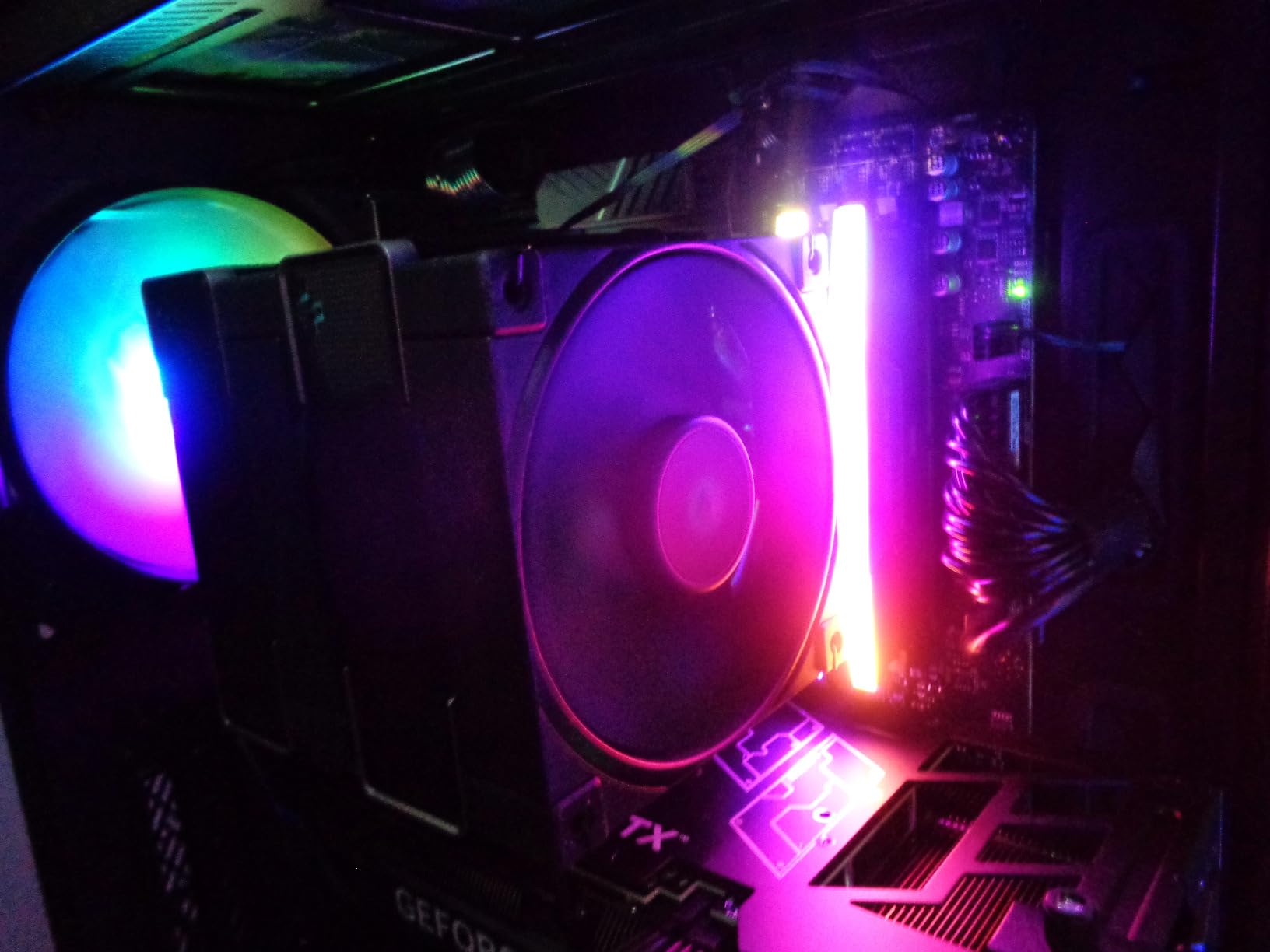 CORSAIR Vengeance RGB DDR5 RAM 32GB (2x16GB) Up to 6000MHz CL30-36-36-76 1.40V AMD EXPO Intel XMP Desktop Computer Memory - Gray (CMH32GX5M2B6000Z30K) customer photo 1