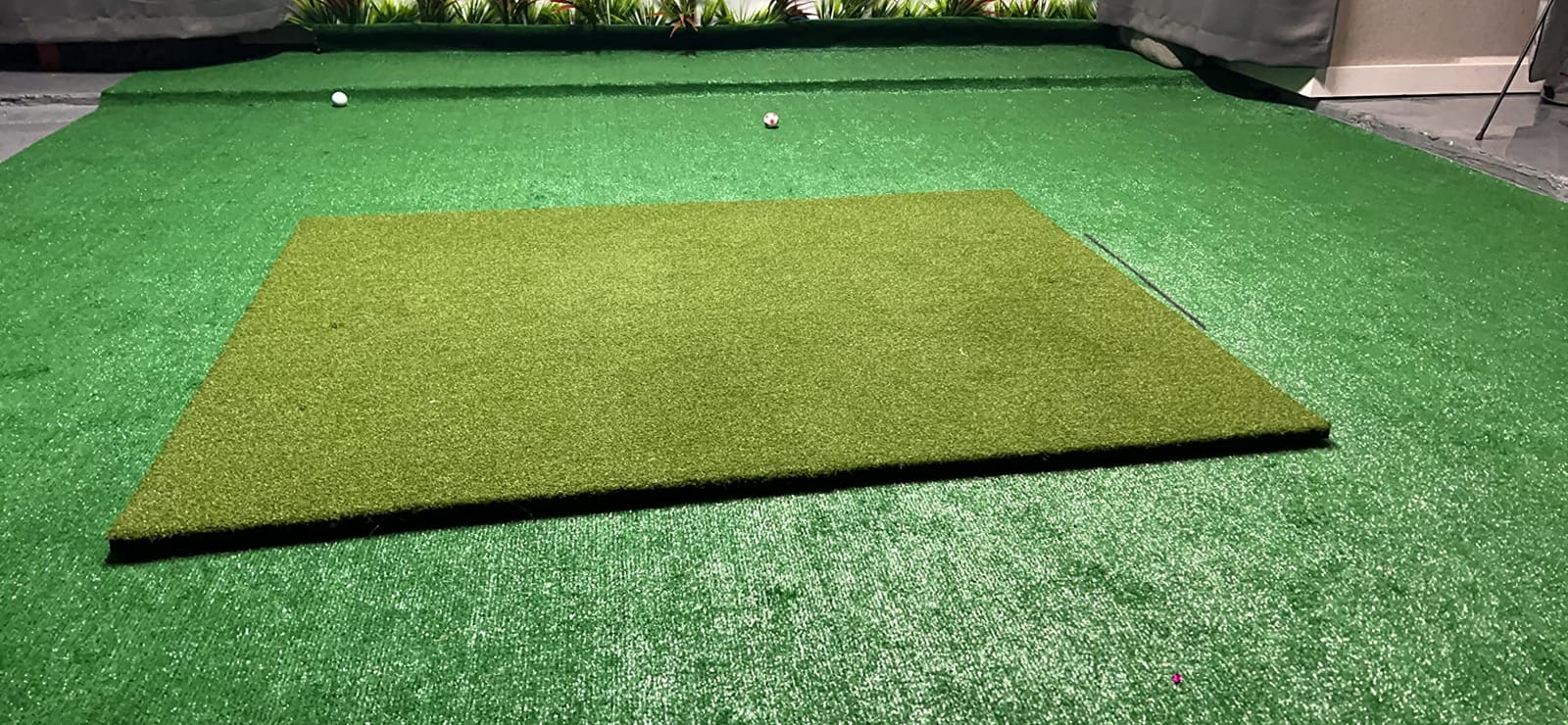 Golfguru Golf Mat, 5x4ft/5x5ft Dense Elite Golf Hitting Mats Practice with 10 Balls, 9 Tees, Heavy Duty Artificial Hitting Training Mat for Backyard Driving Chipping Indoor Outdoor Simulators customer photo 1