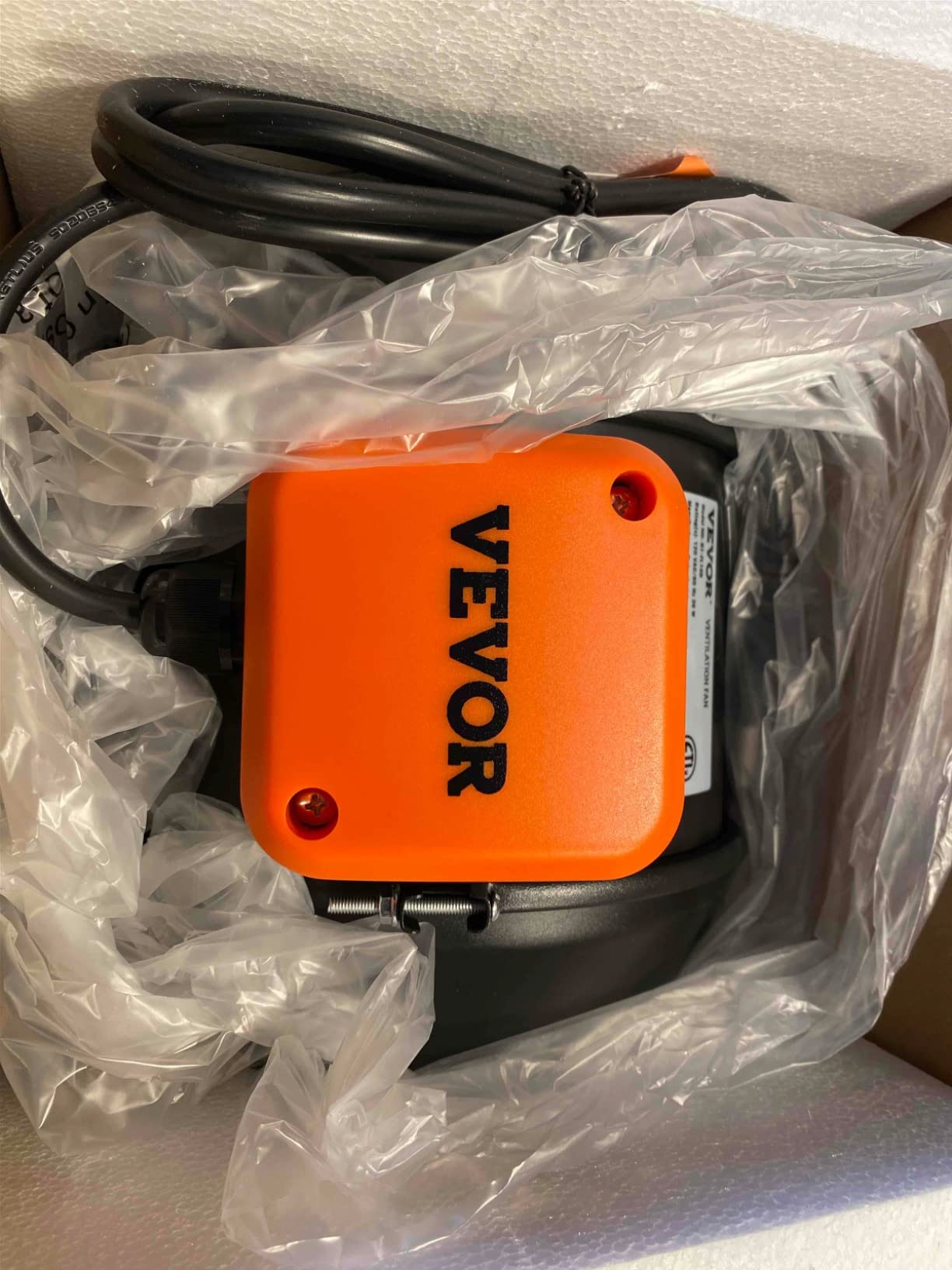 VEVOR Inline Duct Fan, 4-Inch 205 CFM with Temperature Humidity Controller, Quiet EC-Motor Ventilation Exhaust Fan for Cooling Booster, Grow Tents, Hydroponics customer photo 1