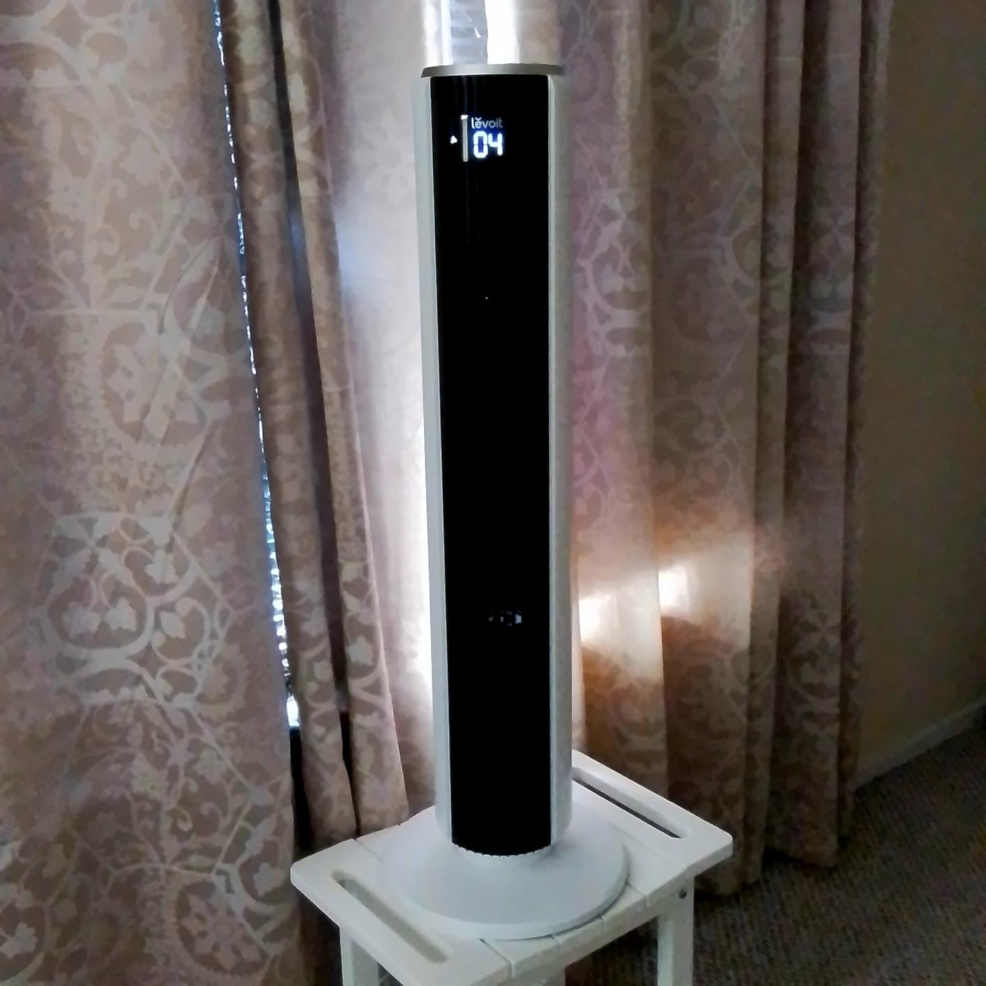 Levoit Tower Fan for Bedroom, 28ft/s Fans that Blow Cold Air, 28dB Quiet customer photo 1
