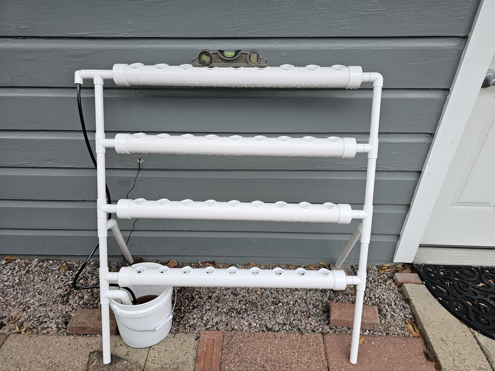 3-Tier 108 Plant Sites Hydroponics Growing System Kit customer photo 1