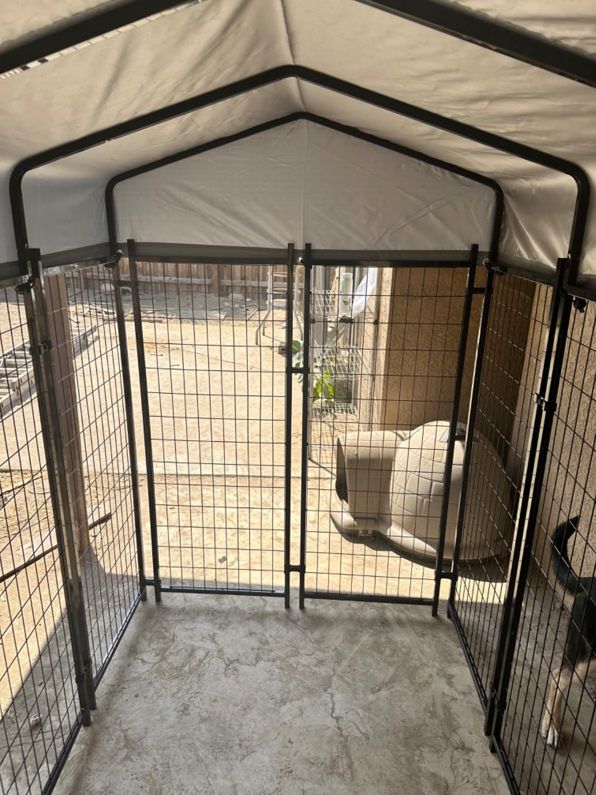 LEMBERI 8x4x6FT Outdoor Dog Kennel for Large Dogs, Heavy Duty customer photo 2