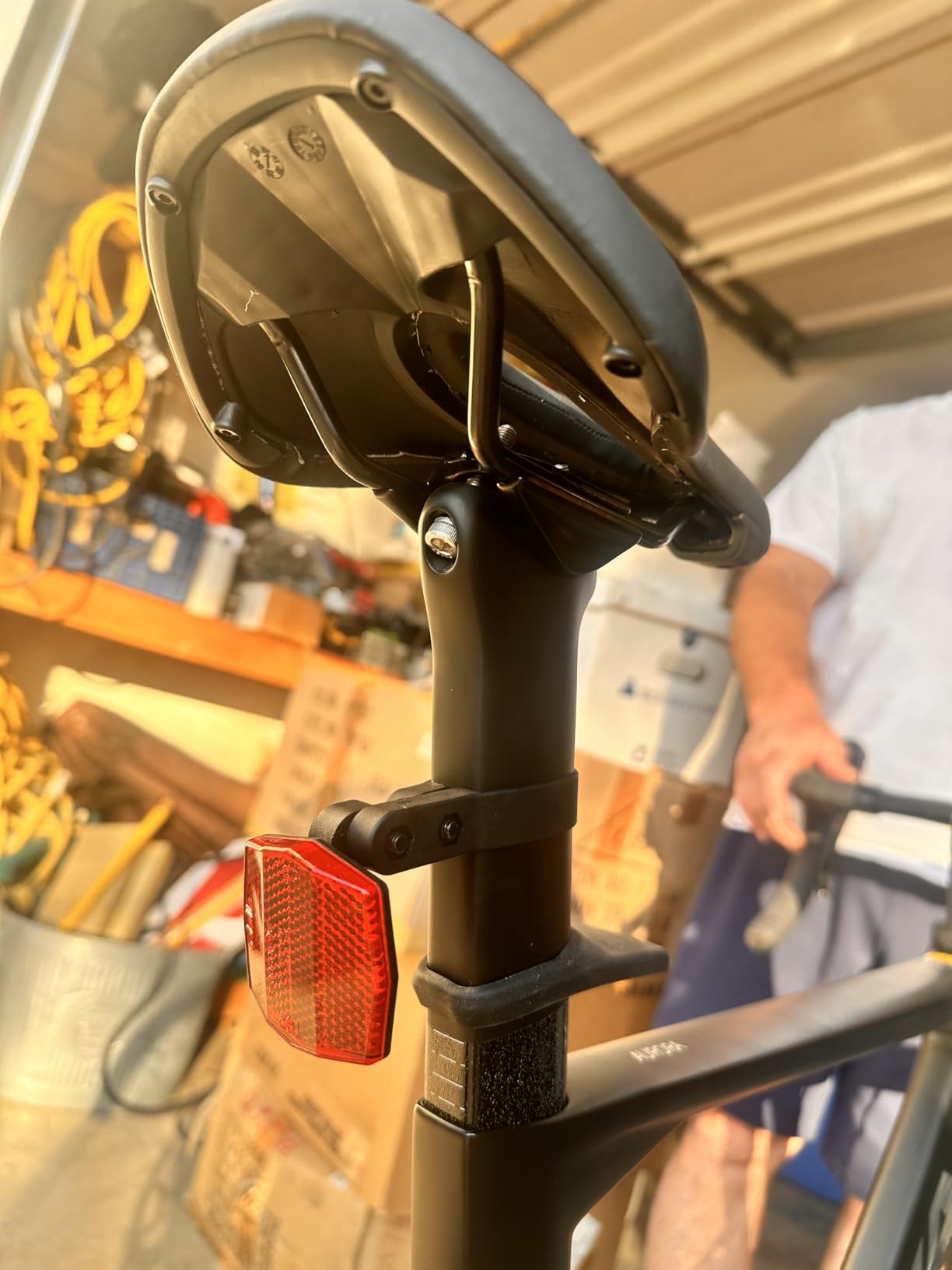 SAVADECK Carbon Disc Road Bike, Integrated Design Racing Bicycle Carbon Frame Carbon Fork with Shimano SORA R3000 Derailleur System 18 Speed Disc Brake Road Bike for Men or Women. customer photo 2