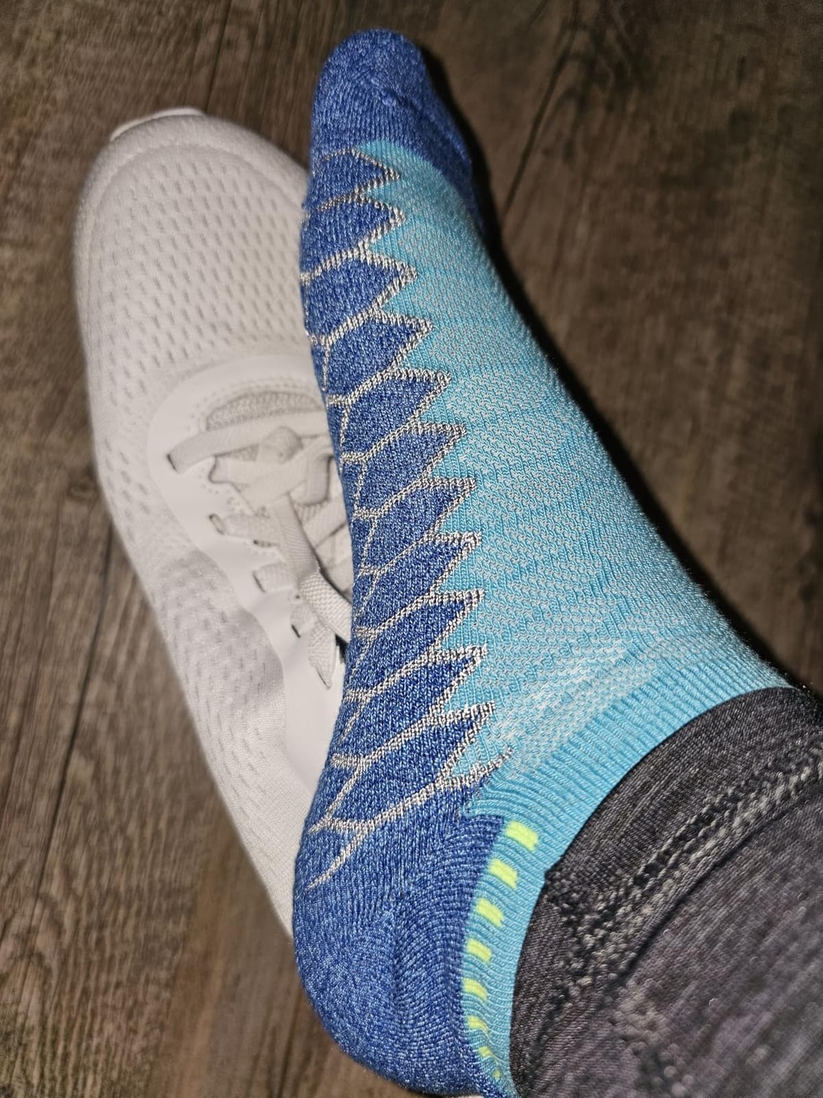 Balega Silver Compression Fit Performance No Show Athletic Running Socks for Men and Women (1 Pair) customer photo 1
