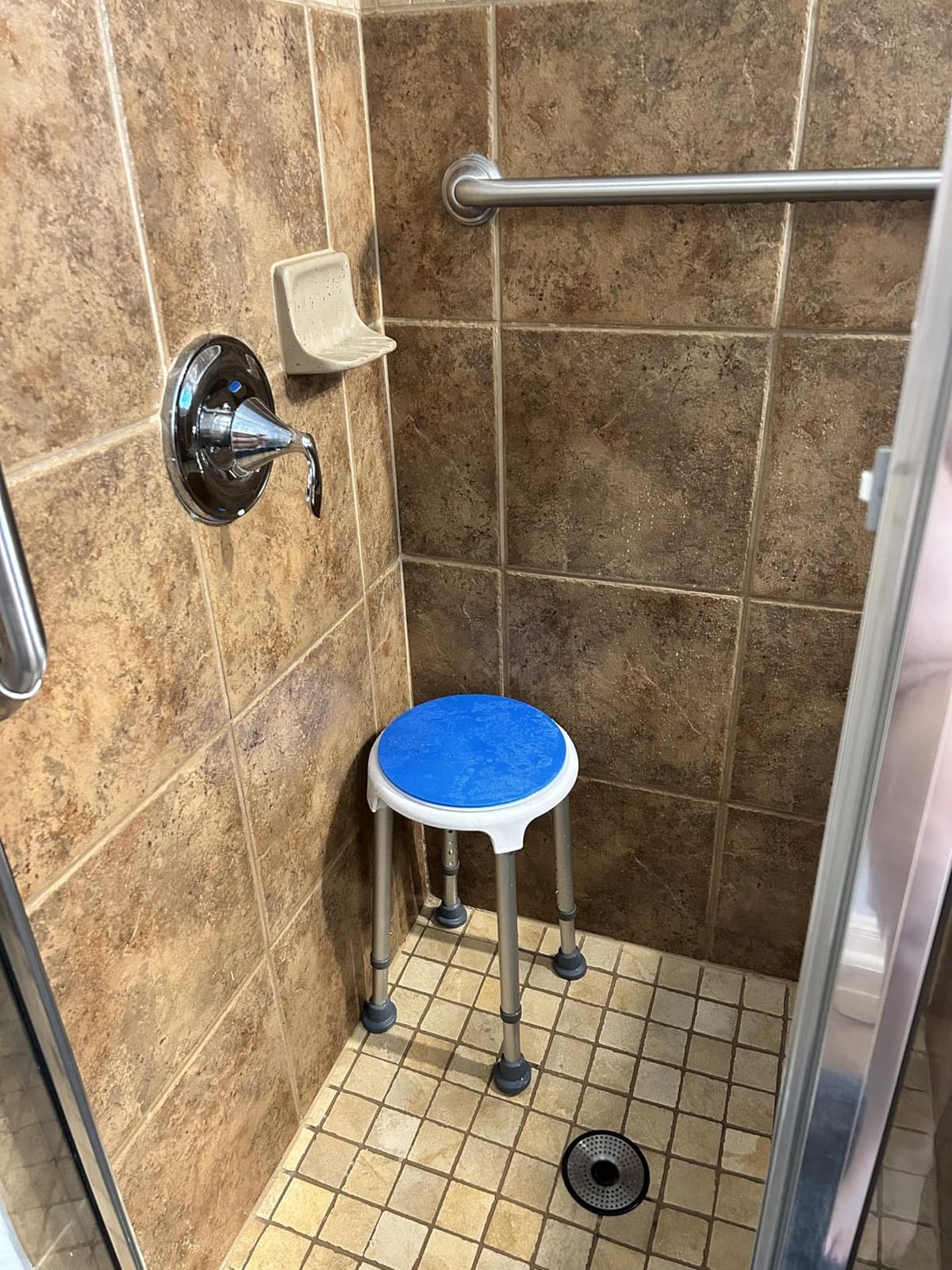 Shower Chair Stool for Inside Shower,360° Swivel,300 LBs,Blue customer photo 1