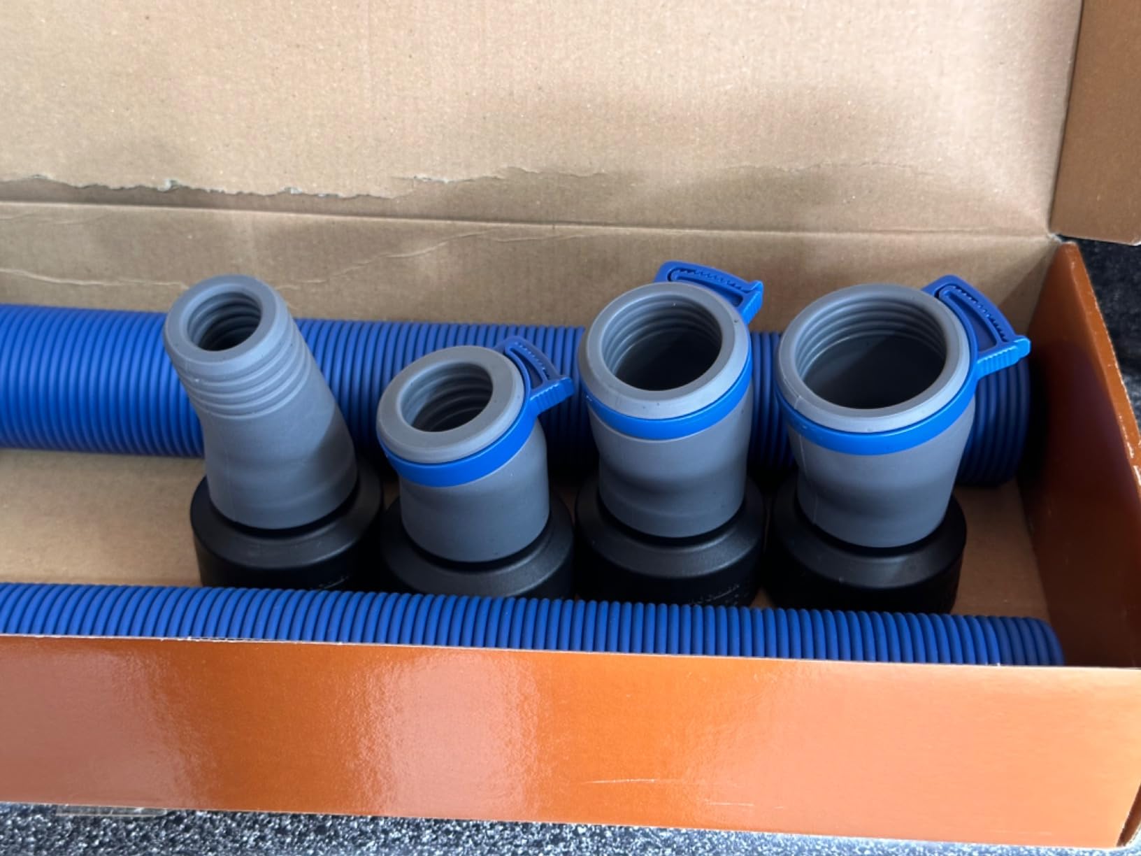 Rockler Dust Right FlexiPort Expandable Power Tool Hose Kit 3-12 Ft customer photo 2