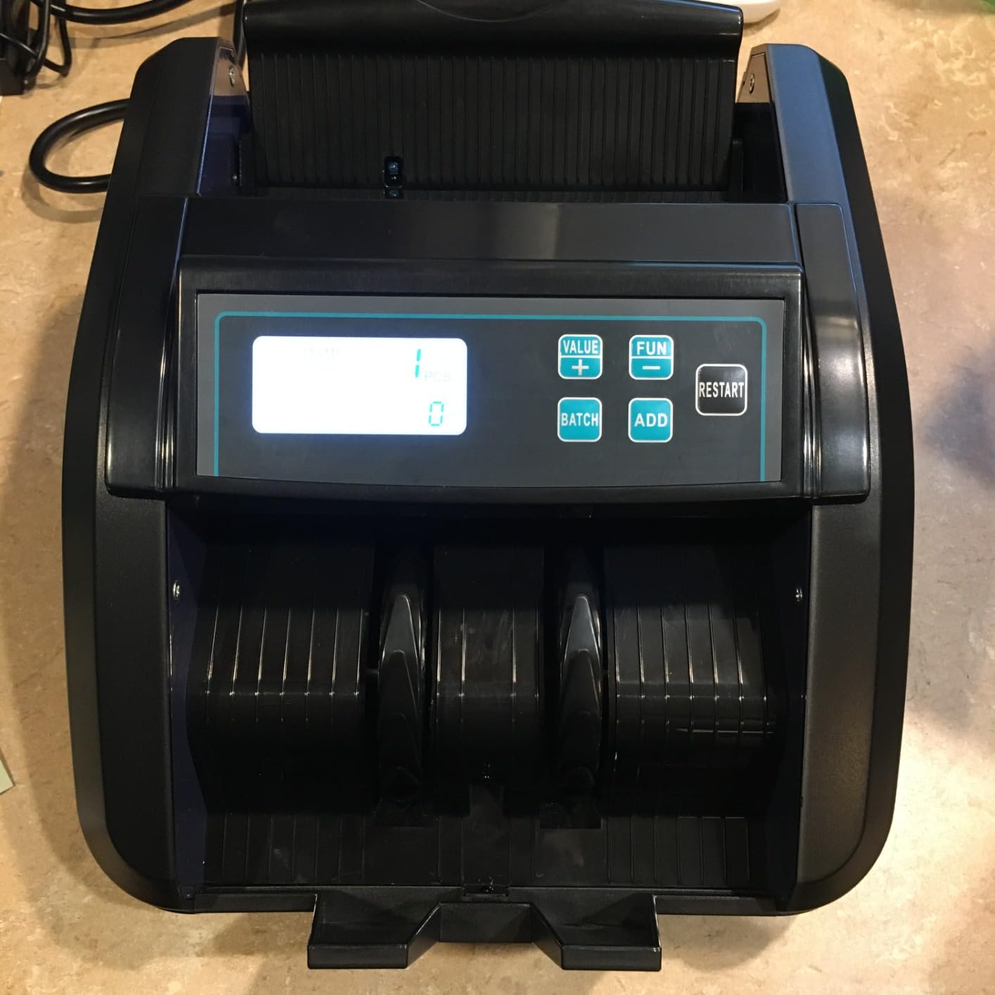 MUNBYN IMC51 Money Counter Machine Count Value, Add+Batch/Add+ Value Mode Bill Counter, UV/MG/IR/MT Detection, USD only Cash Counter,1100 Bills/min, Money Counting Machine with LCD Display (Black) customer photo 2