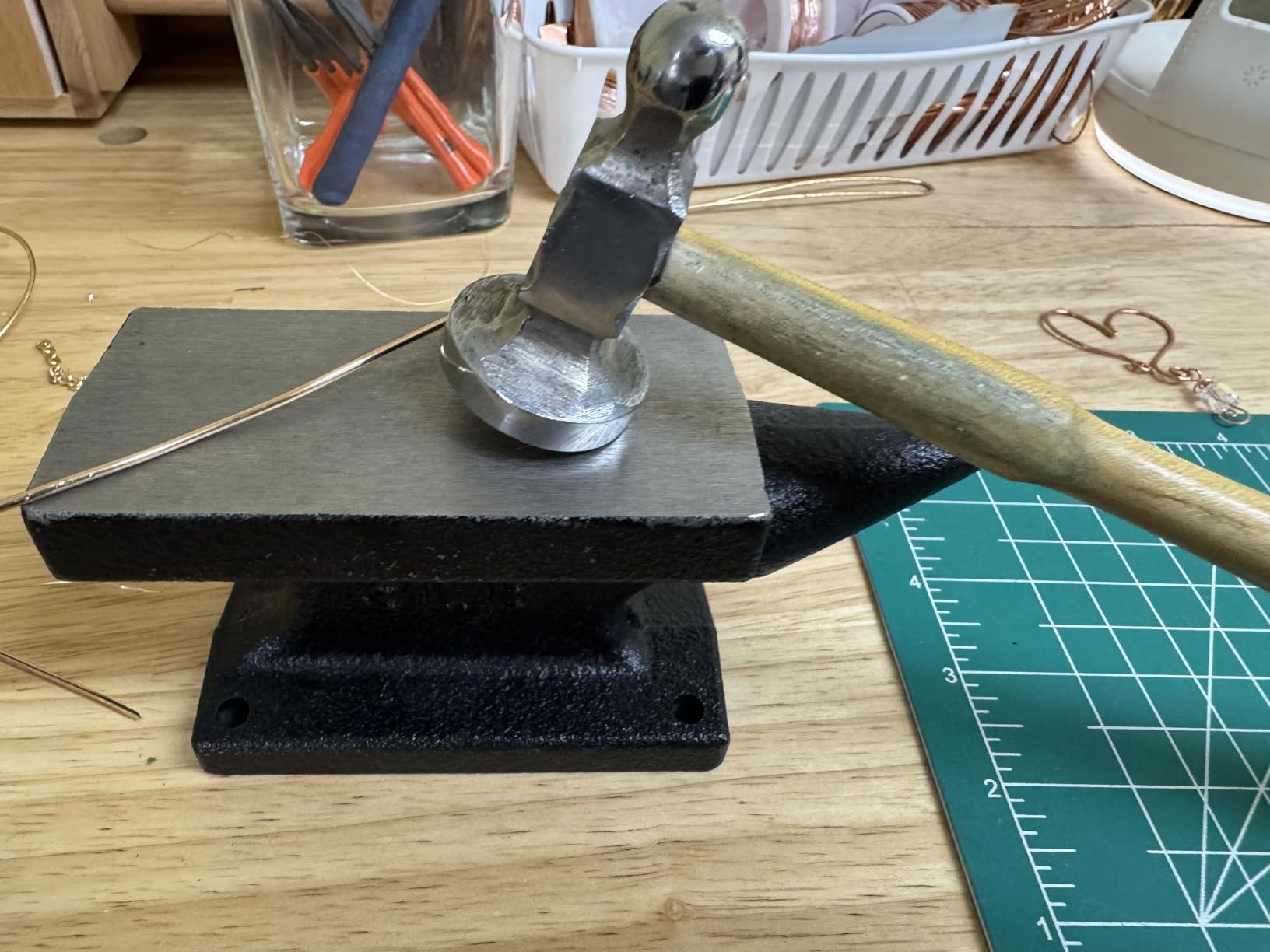 Mini Horn Anvil Set,3Lbs Forged Iron Anvil with Rubber Hammer for Jewelry Making,Blacksmith Forge Kit,Jewelry Hammer and Block Set,Bench Block Silversmithing Tools Designed customer photo 1