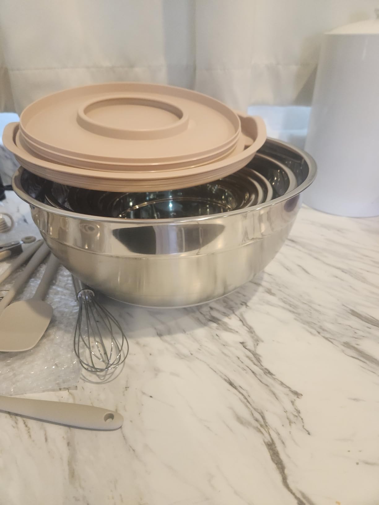 Thickened Heavy-Duty 26pcs Stainless Steel Bowl, Mixing Bowl Set with Lid, Grater Attachment, Non-Slip Bottom and Kitchen Gadget Set, Sizes 7, 4, 2.5, 2.0, 1.5, 1QT, Ideal for Mixing and Serving customer photo 1