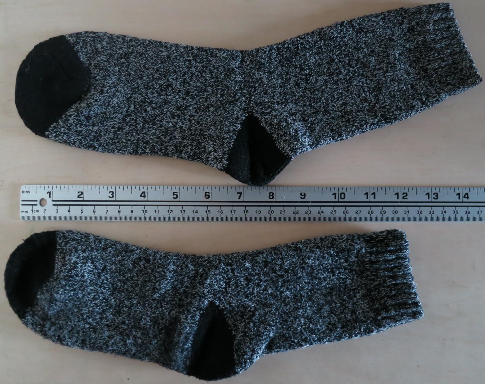 SIMIYA 5 Pairs Merino Wool Socks for Men, Super Thick Hiking Thermal Socks for Cold Weather customer photo 1