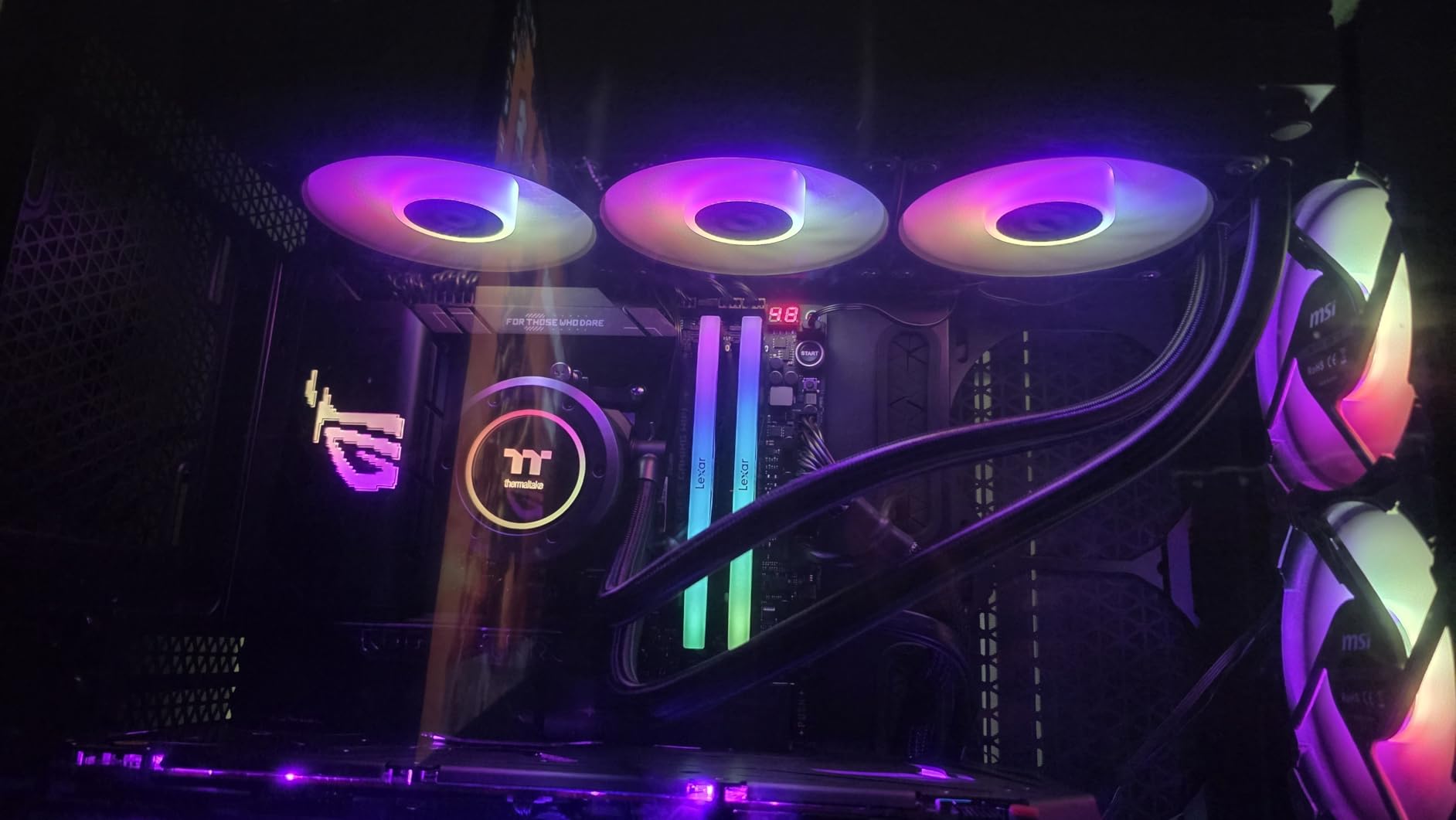 Thermaltake TH240 ARGB Sync V2 CPU Liquid Cooler/AlO Liquid Cooling/Fan 120mm*2/PWM 500~2000 RPM/Mirror Waterblock/MB ARGB Sync Control, CL-W361-PL12SW-A , Black customer photo 1