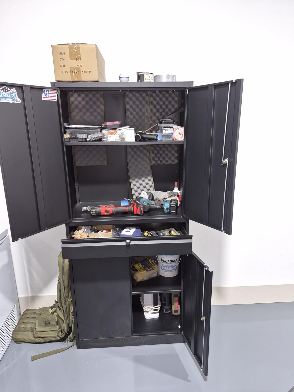 Letaya Metal Garage Storage Cabinet with Wheels,Rolling Tool Cabinet with 4 Door Lock-Adjustable Shelves and 1 Drawer for Garage Home Office Utility Room (Black with Wheels) customer photo 2