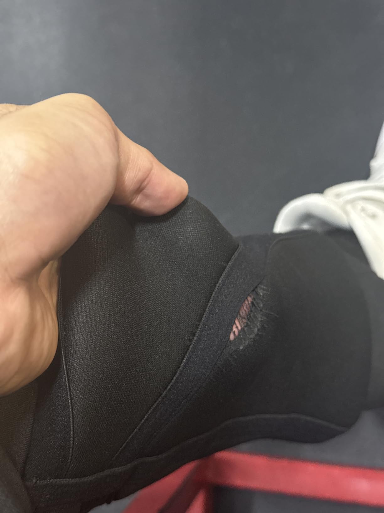 Gymreapers Knee Sleeves (1 Pair) with Gym Bag - IPF Approved - Support Compression Brace for Squats, Fitness, Weightlifting, Cross Training, Powerlifting - 7MM Neoprene Sleeves - For Men & Women (Black/Black, Large) customer photo 1