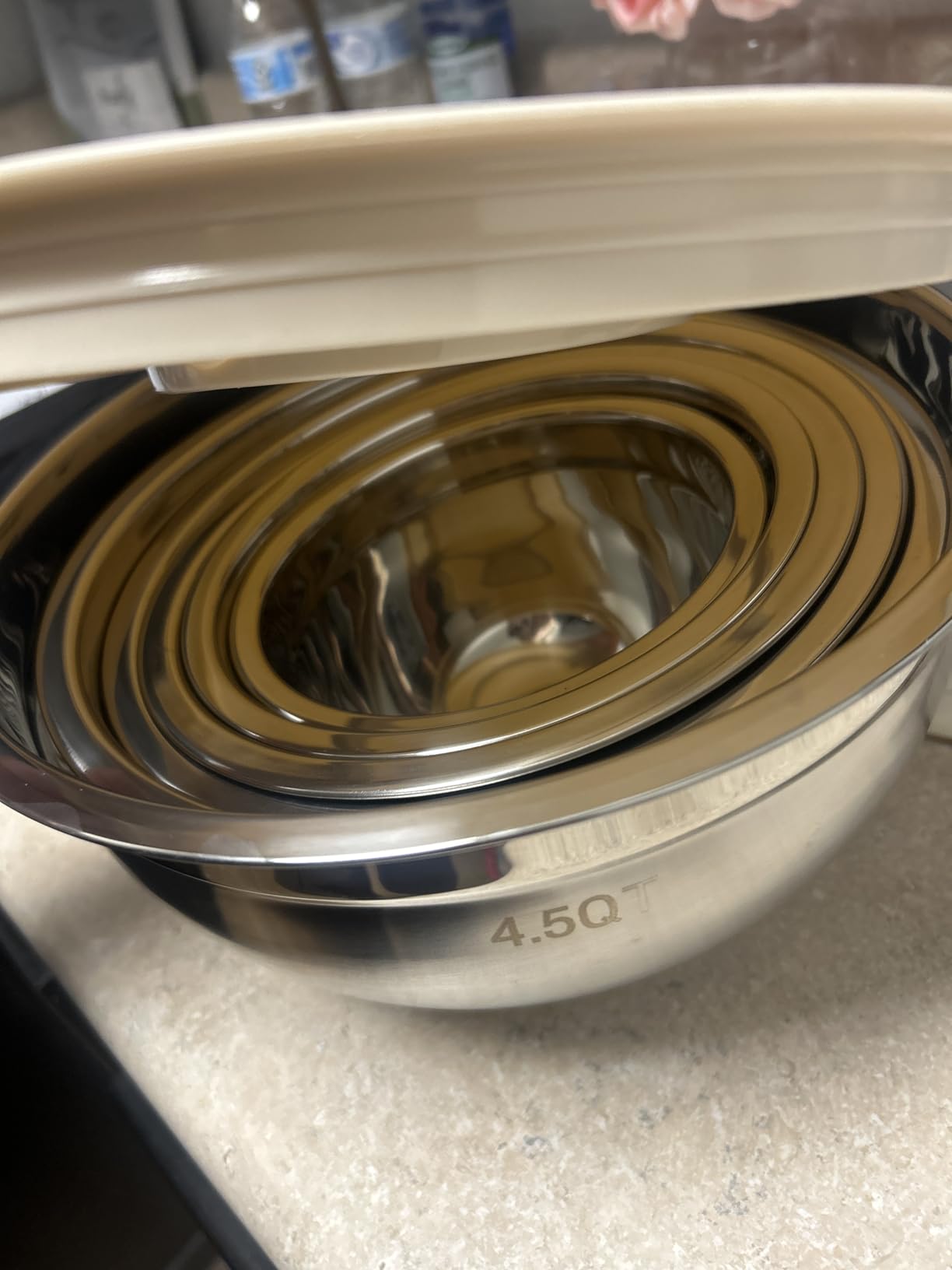 Mixing Bowls with Lids Set, 6 PCS Stainless Steel Mixing Bowls with 3 Grater Attachments, Kitchen Food Storage Organizers Nesting Mixing Bowl, Large Size 4.5, 3.5, 2.1, 1.5, 1.1, 0.7QT customer photo 2