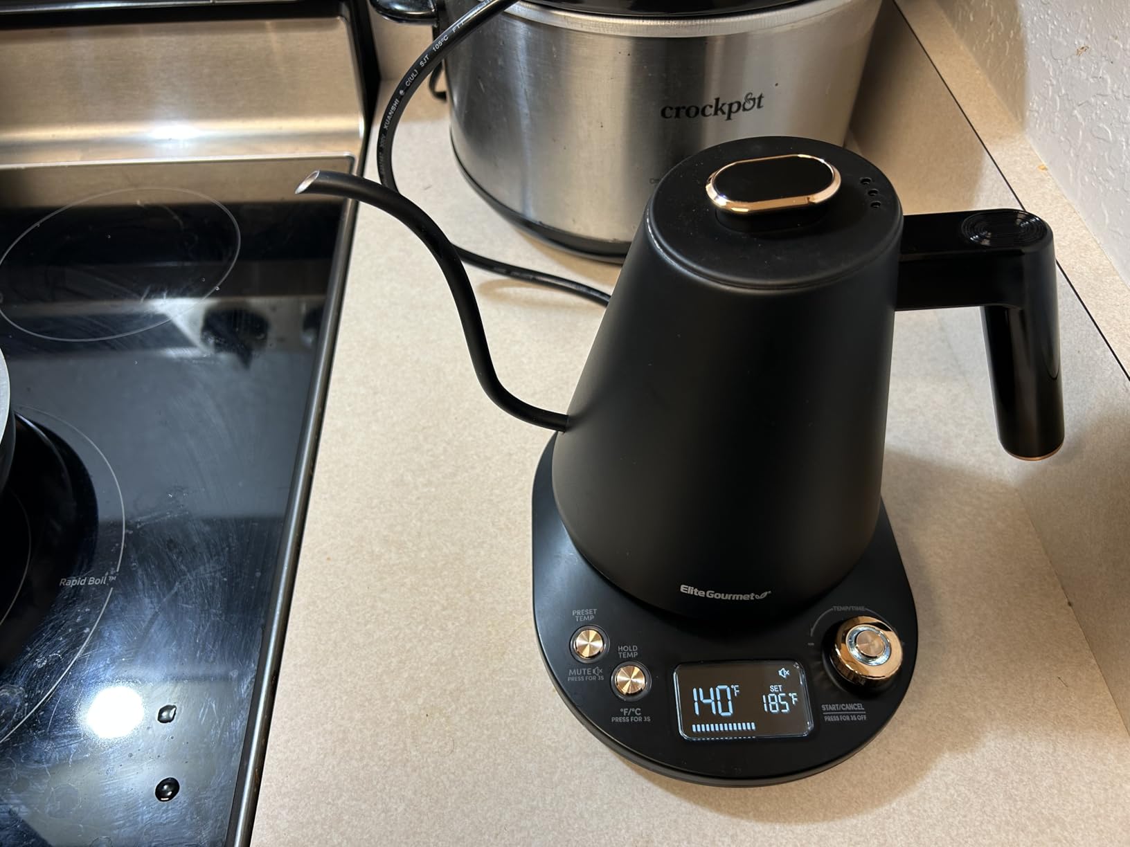 Elite Gourmet EKT3001 1L Digital Kettle, 304 Stainless Steel, Matte Black customer photo 1