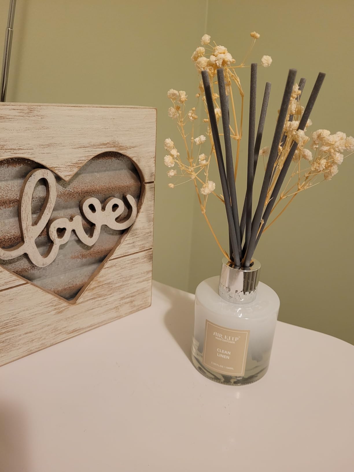 Airkeep Reed Diffuser Set,3.38 fl oz (100 ml) - Clean Linen Oil Diffusers with 8 Reed Sticks,Home Fragrance Reed Diffuser for Bathroom Shelf Decor customer photo 1