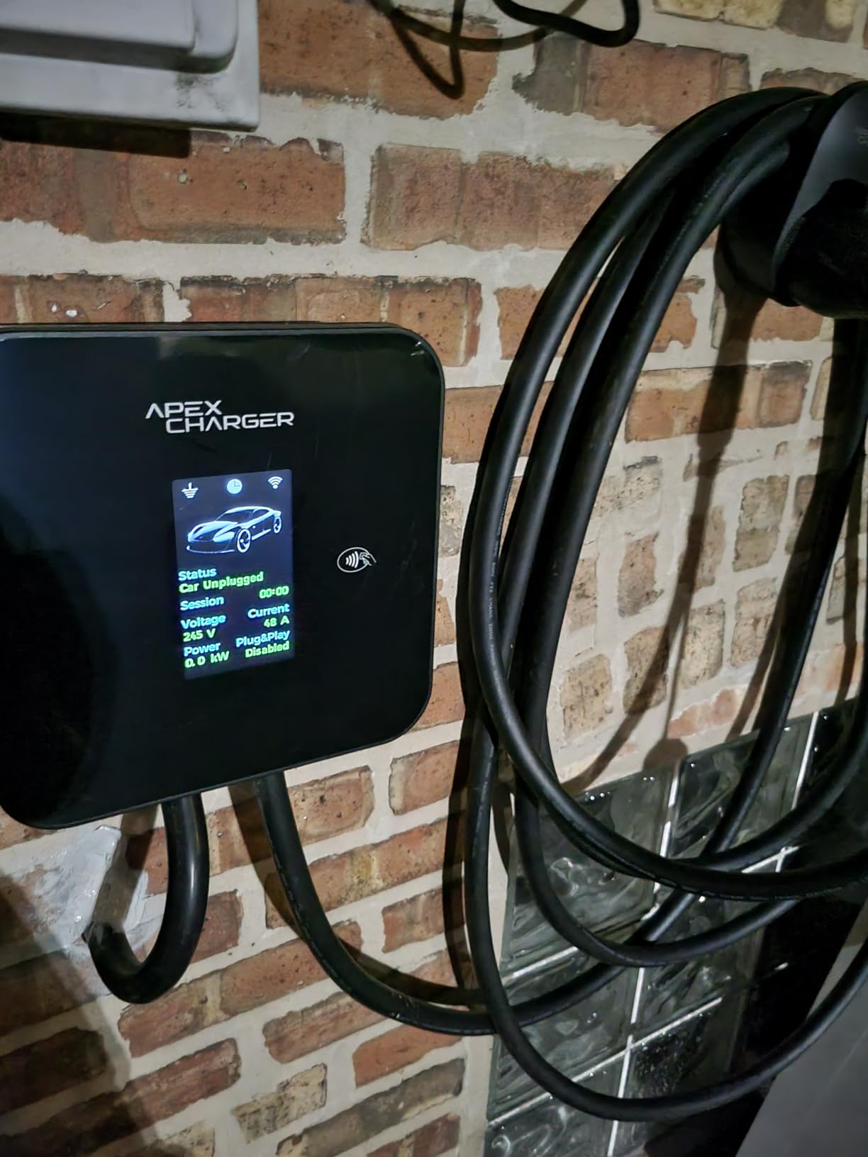 MACH 2:Fast Level 2 EV Charger 48 amp Garage-pro wall-Mount. Electric Vehicle Charging Station 4 Nema 14-50 Outlet. J1772 car Connector. Key Accessories: 30ft Cable & Tesla NACS evse Portable Adapter customer photo 1