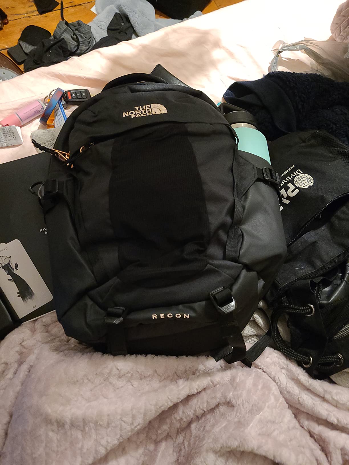 The North Face Recon Everyday Laptop Backpack, Blk/Blk-NPF, One Size customer photo 2
