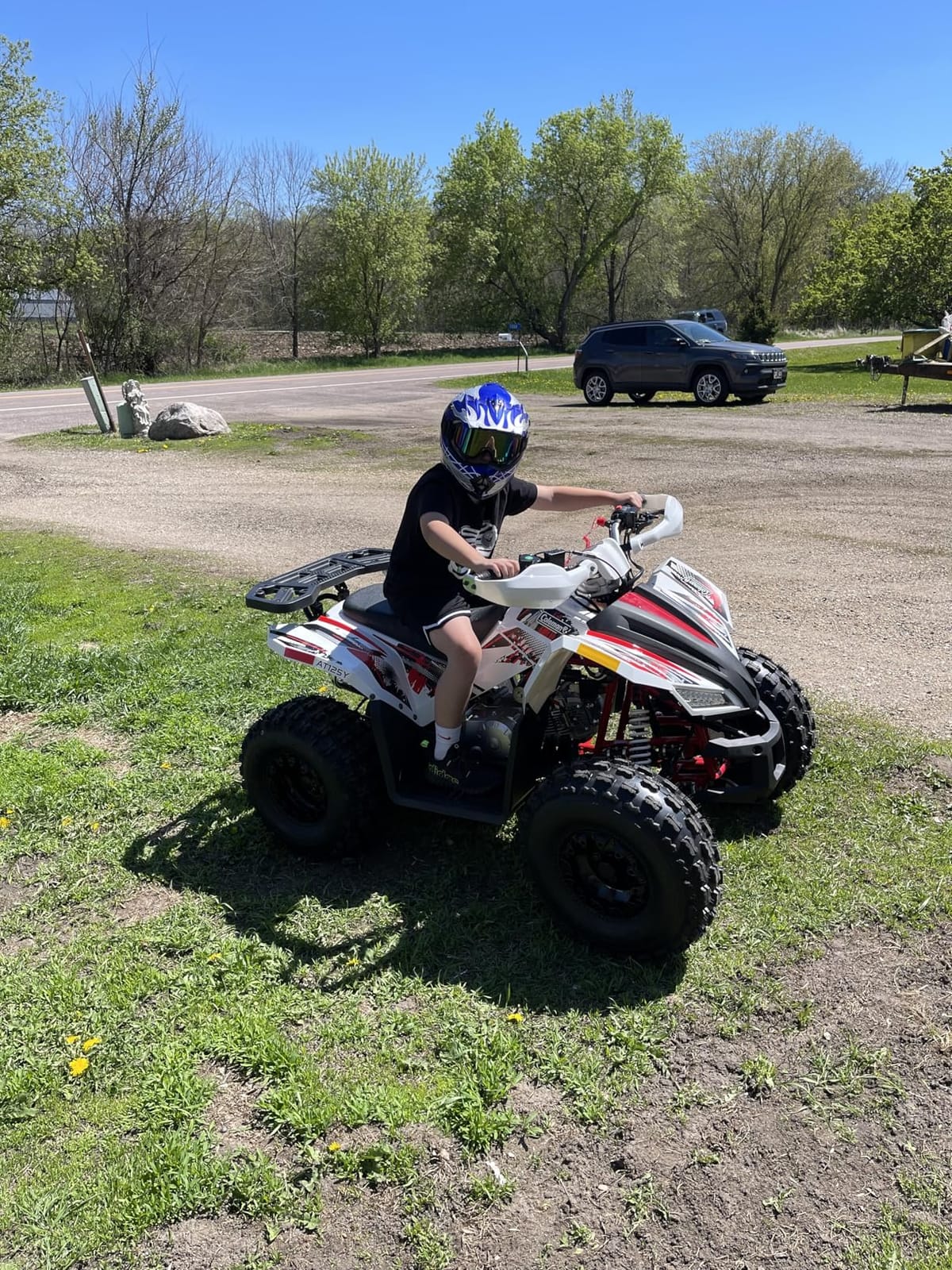 Coleman Powersports AT125Y 120cc Gas Powered Youth ATV, Hydraulic Disc Brakes, Independent Suspension, 175 lbs Maximum Load, Heavy-Duty Off-Road Utility Vehicle customer photo 1