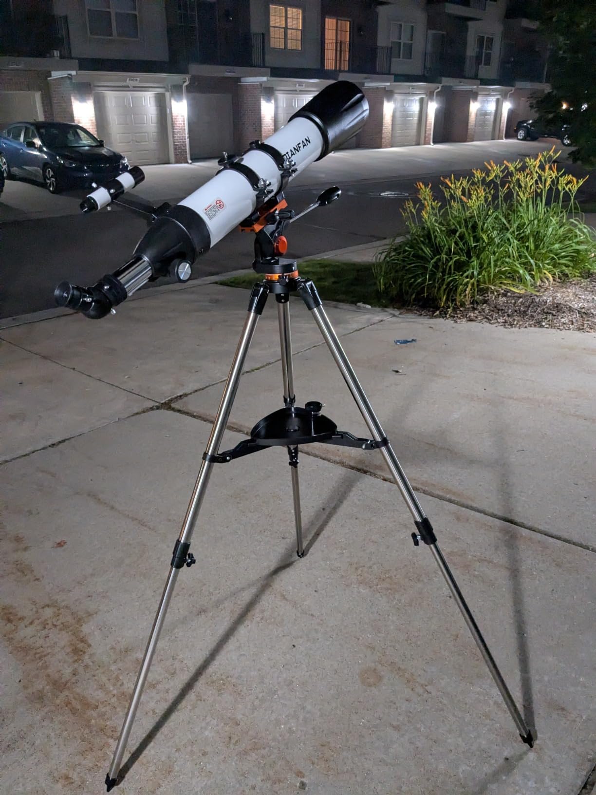 Dianfan Telescope, 90mm Aperture 800mm Telescope for Adults High Powered, Portable Professional Astronomy Refractor Telescopes for Beginners, with Stainless Steel Tripod & Phone Adapter, Carry Bag customer photo 1