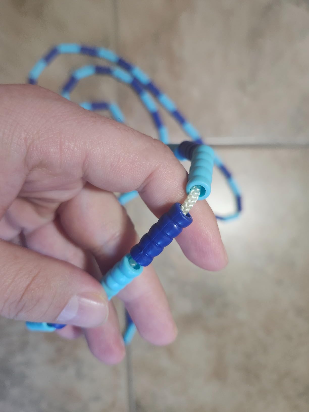 GRAWUN Jump Rope For Kids, Soft Beaded Jump Rope, Adjustable Length Tangle-Free Segmented Soft Beaded Skipping Rope,for Women, Men and Kids Keeping Fit, Workout and Weight Loss customer photo 2