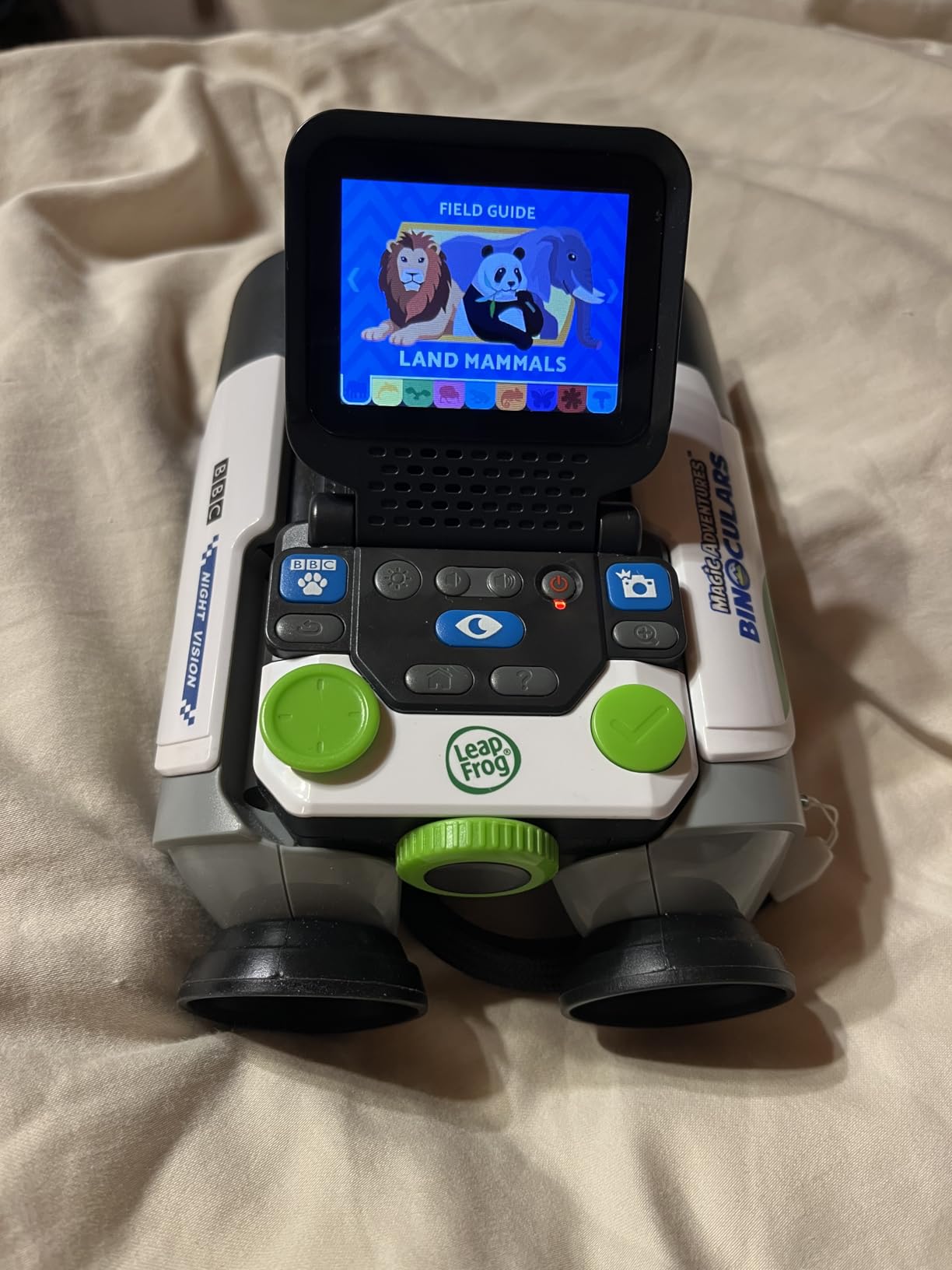 LeapFrog Magic Adventures Binoculars with Screen Capture, Night Vision customer photo 2