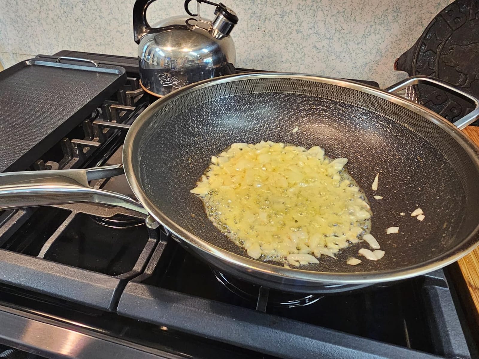 Wok Pan with Lid, 12 Inch Stainless Steel Nonstick Wok, Stir-Fry Pan customer photo 1